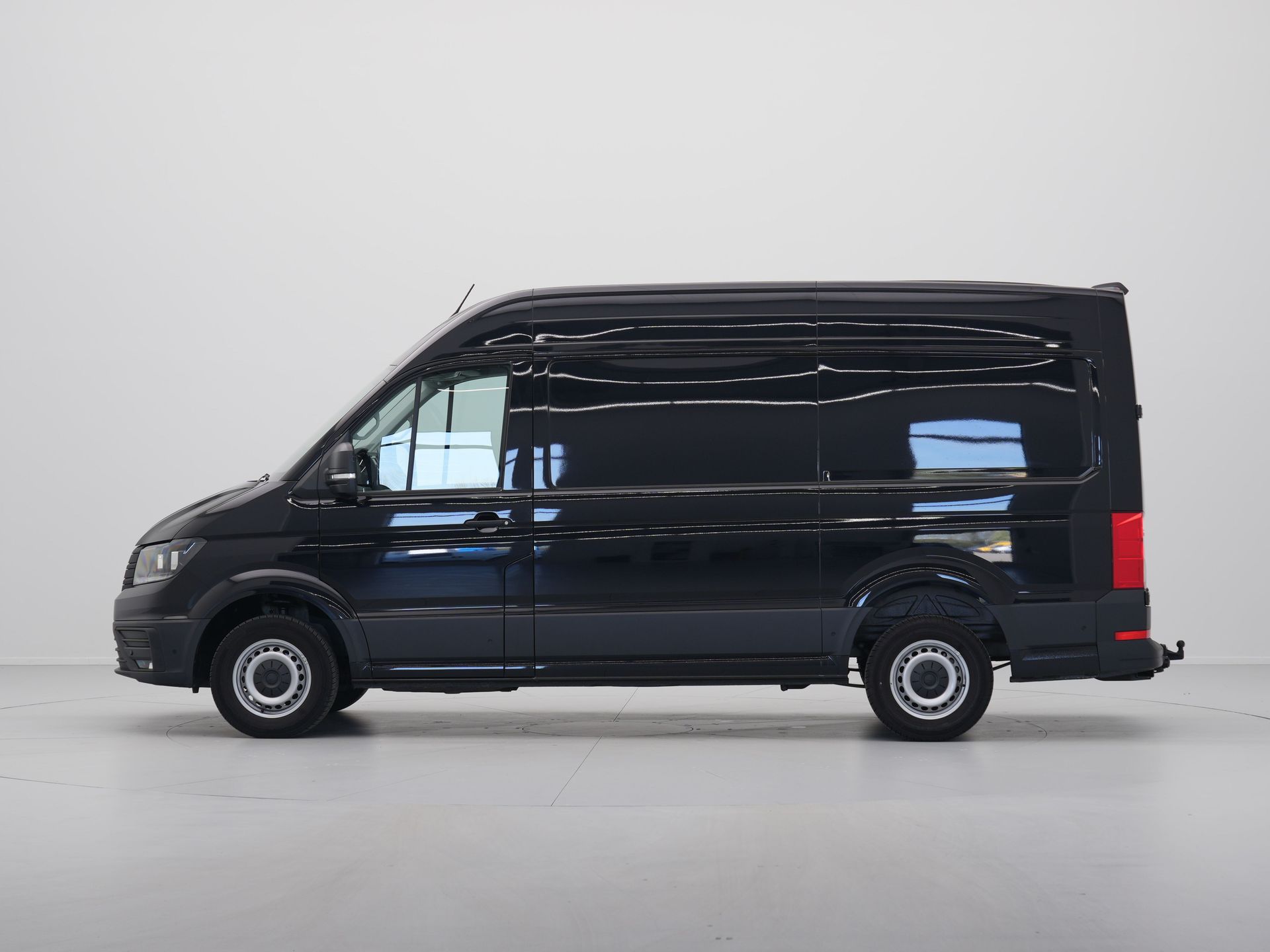 Volkswagen - Crafter 35 2.0 TDI L3H3 Highline EURO VI - 2024