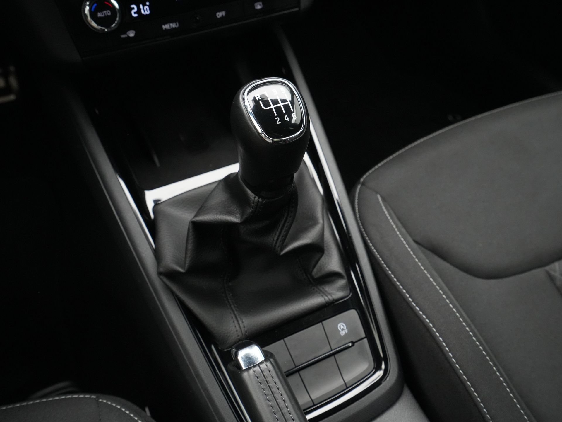 Škoda - Kamiq 1.0 TSI 110pk Sport Business - 2023