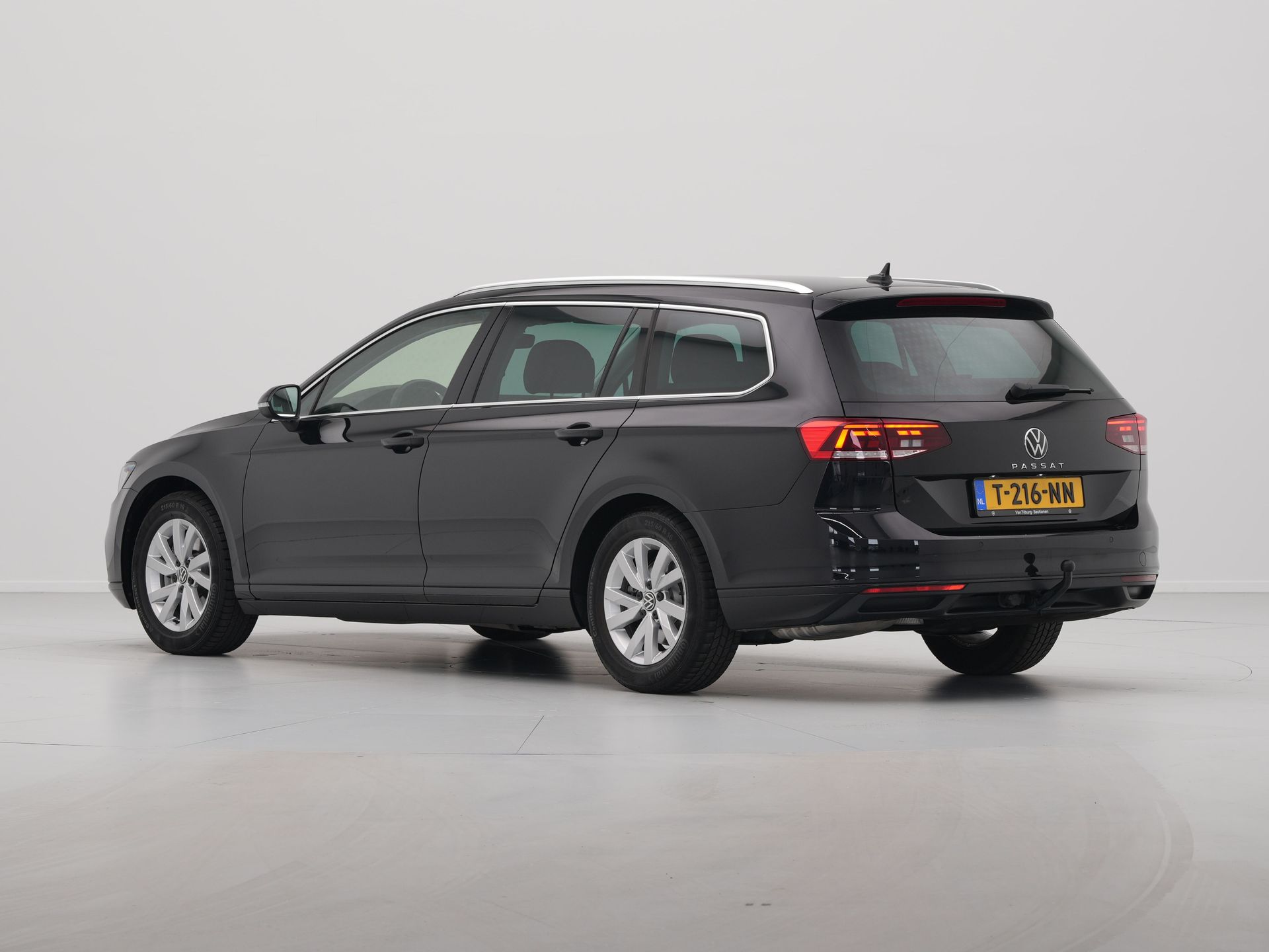 Volkswagen - Passat Variant 1.5 TSI 150pk DSG Business - 2023