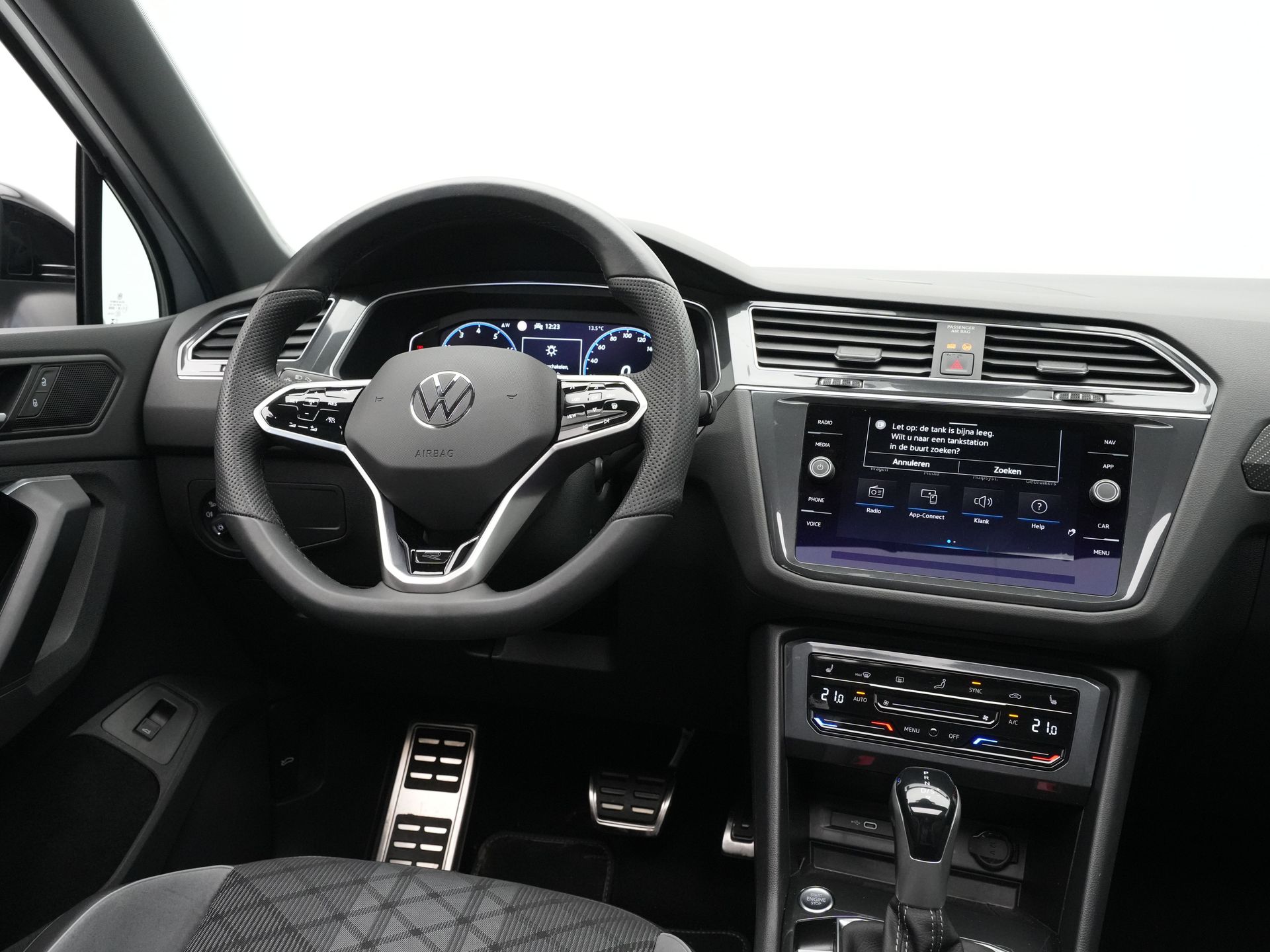 Volkswagen - Tiguan 1.5 TSI 150pk DSG R-Line Business - 2023