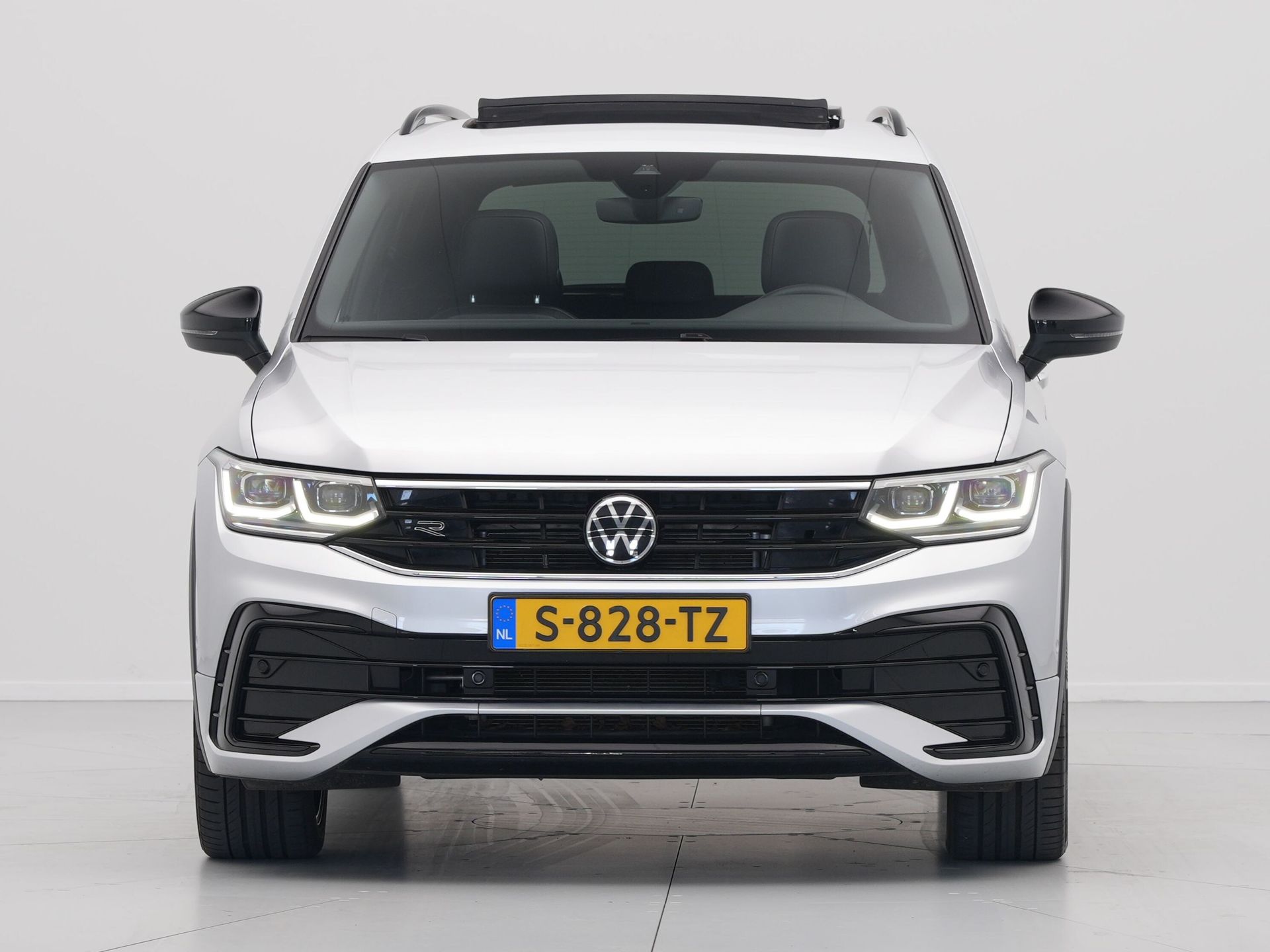 Volkswagen - Tiguan 1.5 TSI 150pk DSG R-Line Business - 2023