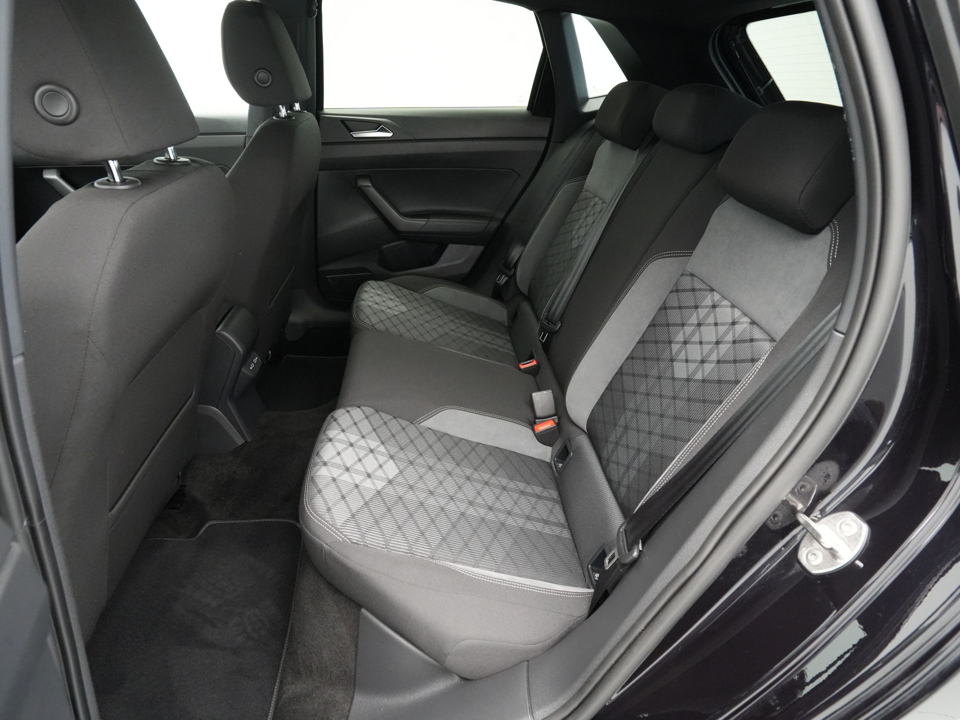 Volkswagen - Polo 1.0 TSI 95pk DSG R-Line - 2024
