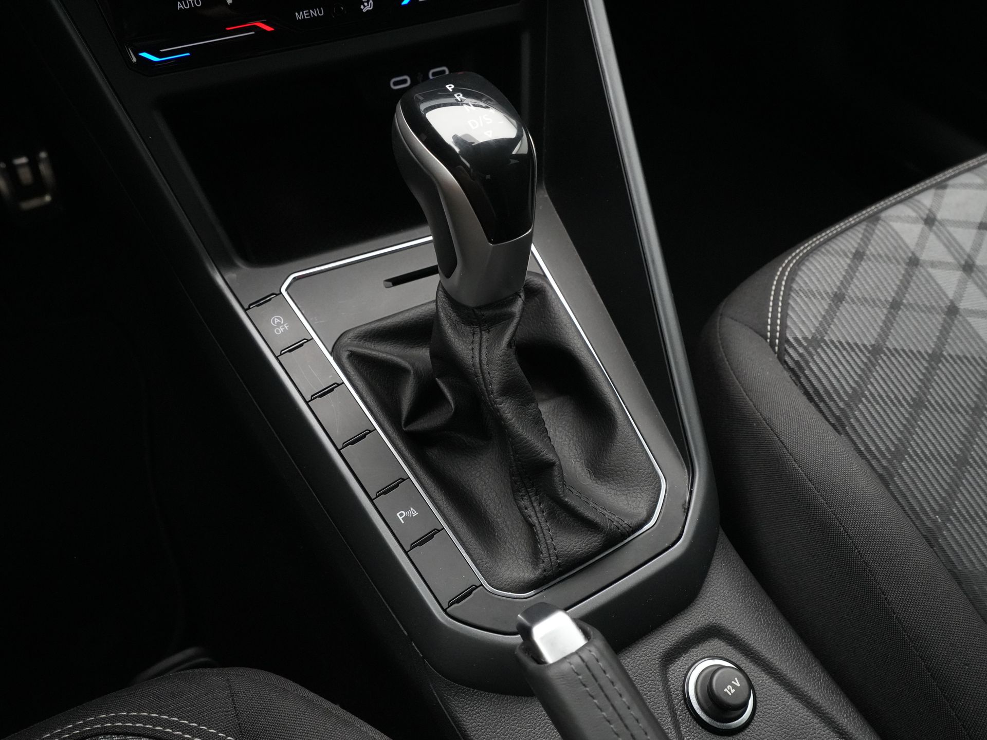 Volkswagen - Polo 1.0 TSI 95pk DSG R-Line - 2024