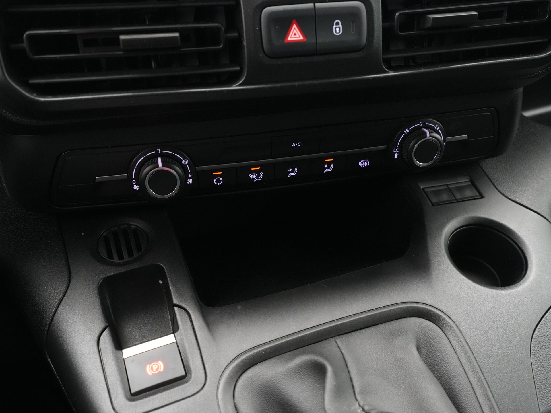 Peugeot - Partner 1.5 BlueHDI Premium - 2021