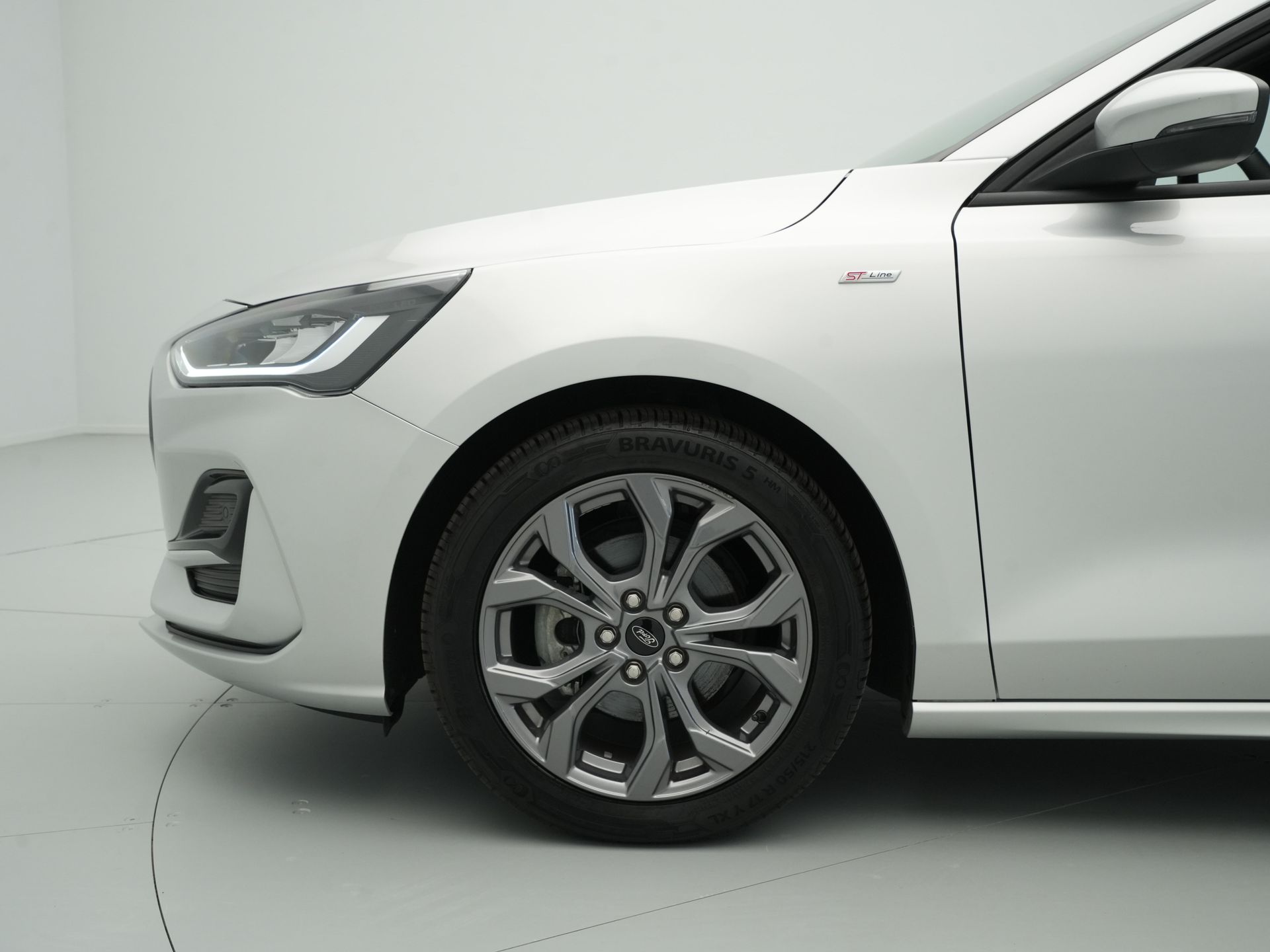 Ford - FOCUS Wagon 1.0 EcoBoost Hybrid 125pk ST line - 2023