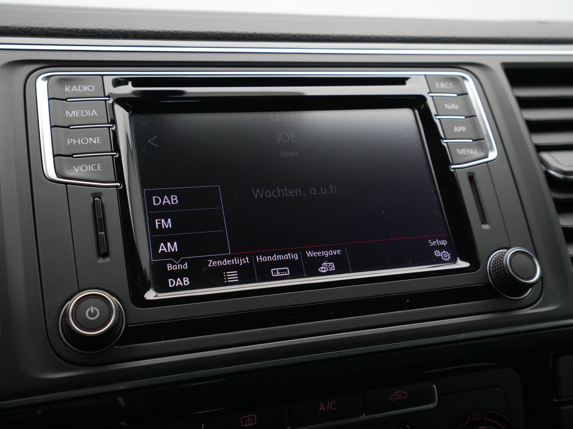 Volkswagen - Transporter 2.0 TDI L2H1 DC Highline - 2020