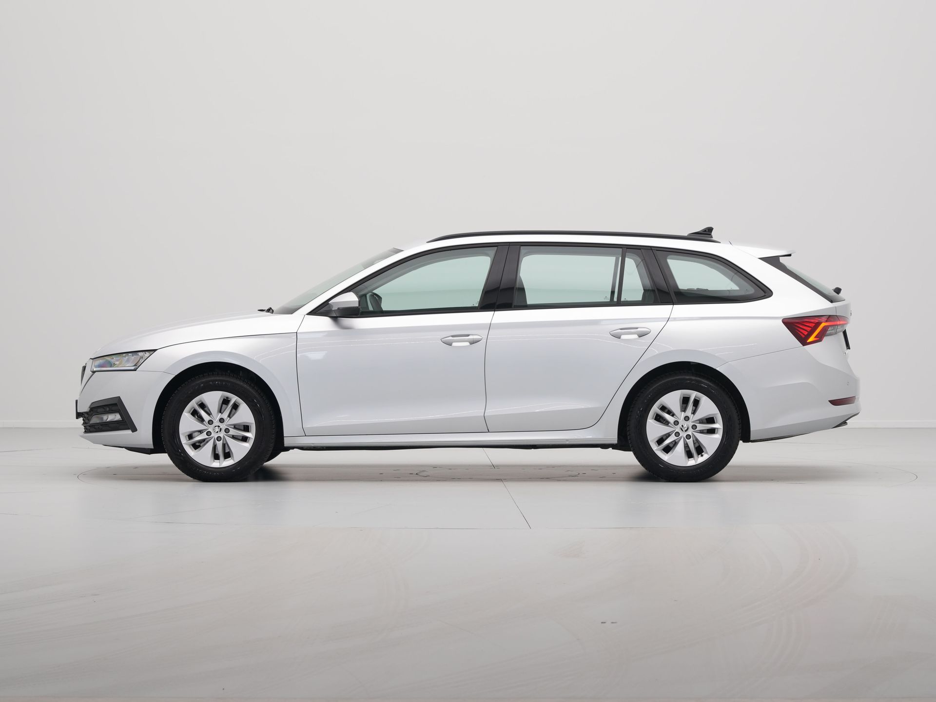 Škoda - Octavia Combi 1.0 e-TSI 110pk DSG Business Edition - 2024