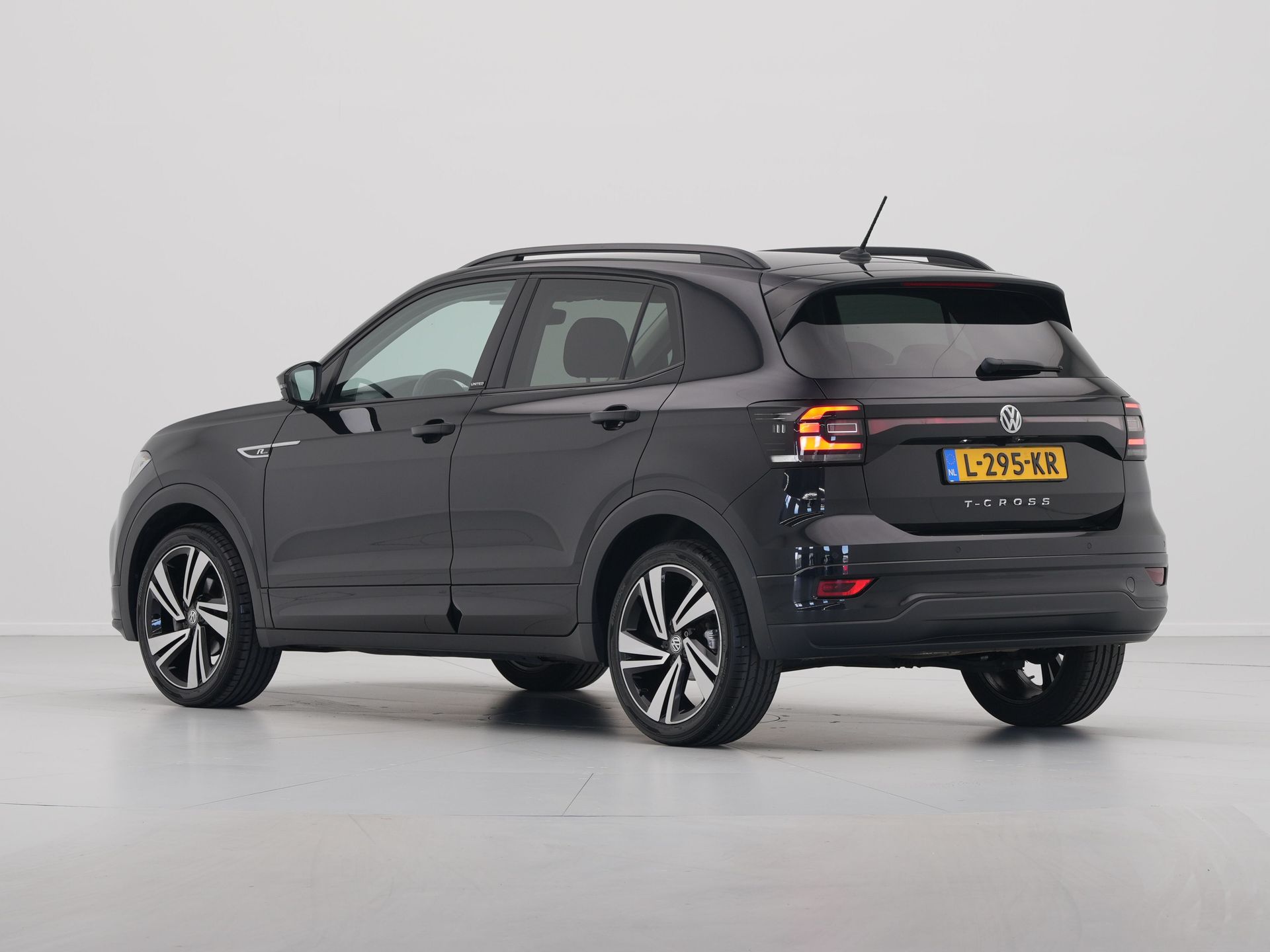 Volkswagen - T-Cross 1.0 TSI 115pk R-Line United - 2020