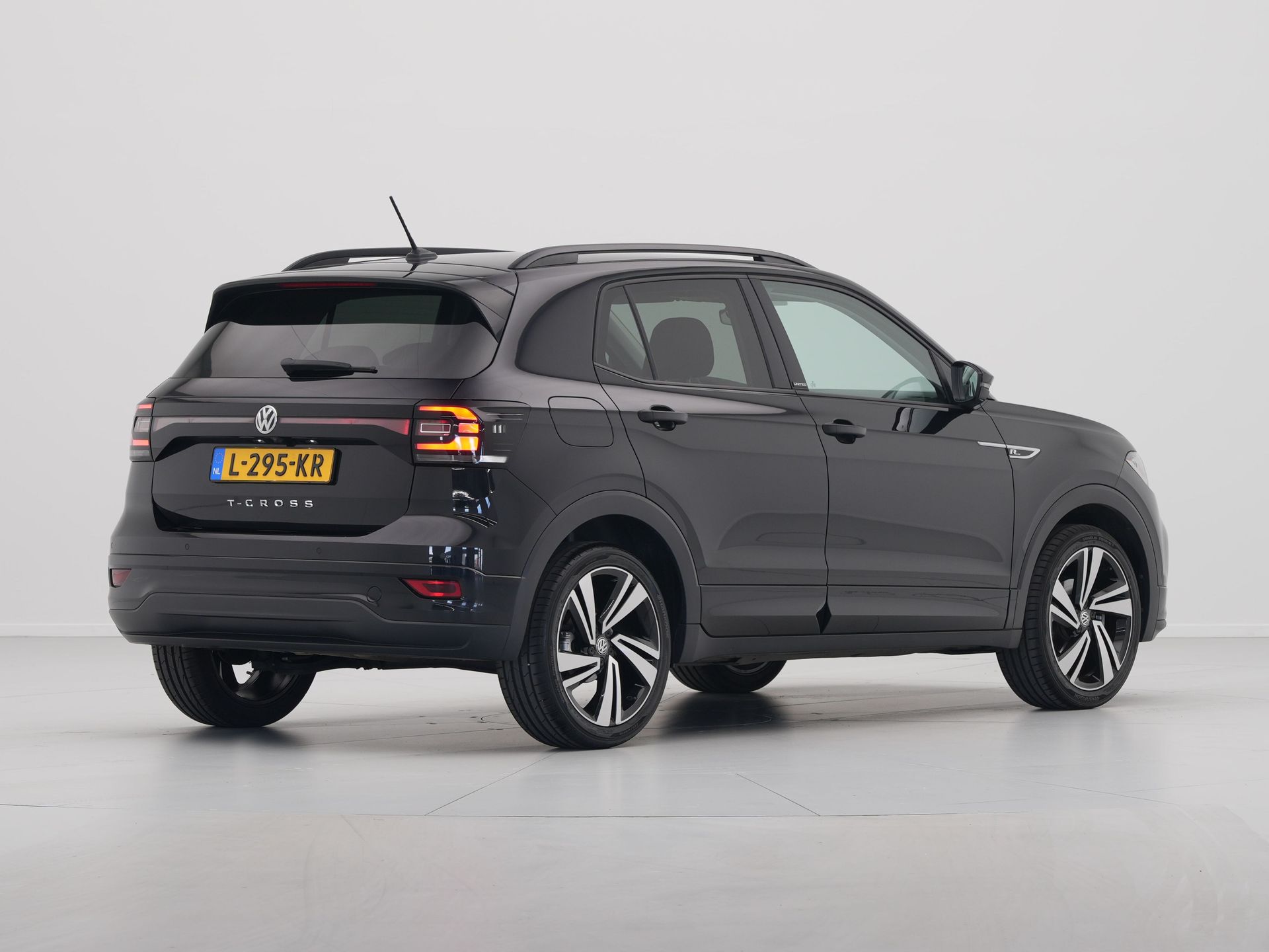 Volkswagen - T-Cross 1.0 TSI 115pk R-Line United - 2020