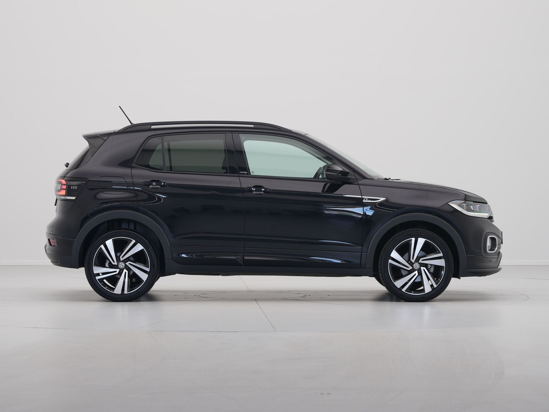 Volkswagen - T-Cross 1.0 TSI 115pk R-Line United - 2020