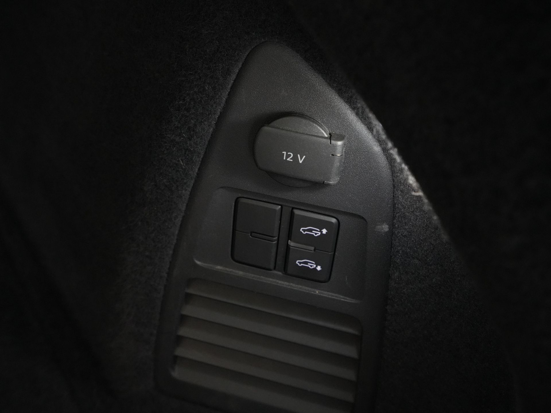 Volkswagen - Touareg 3.0 TSi eHybrid 4MOTION Elegance - 2021