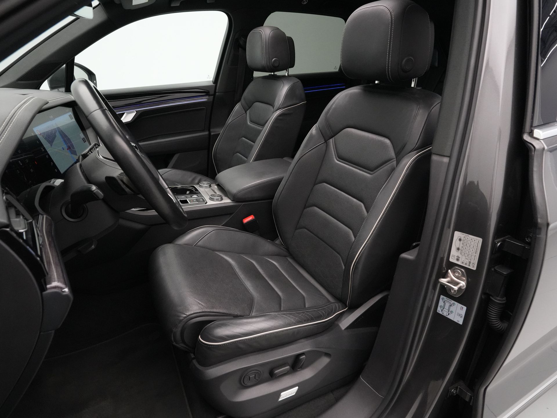 Volkswagen - Touareg 3.0 TSi eHybrid 4MOTION Elegance - 2021