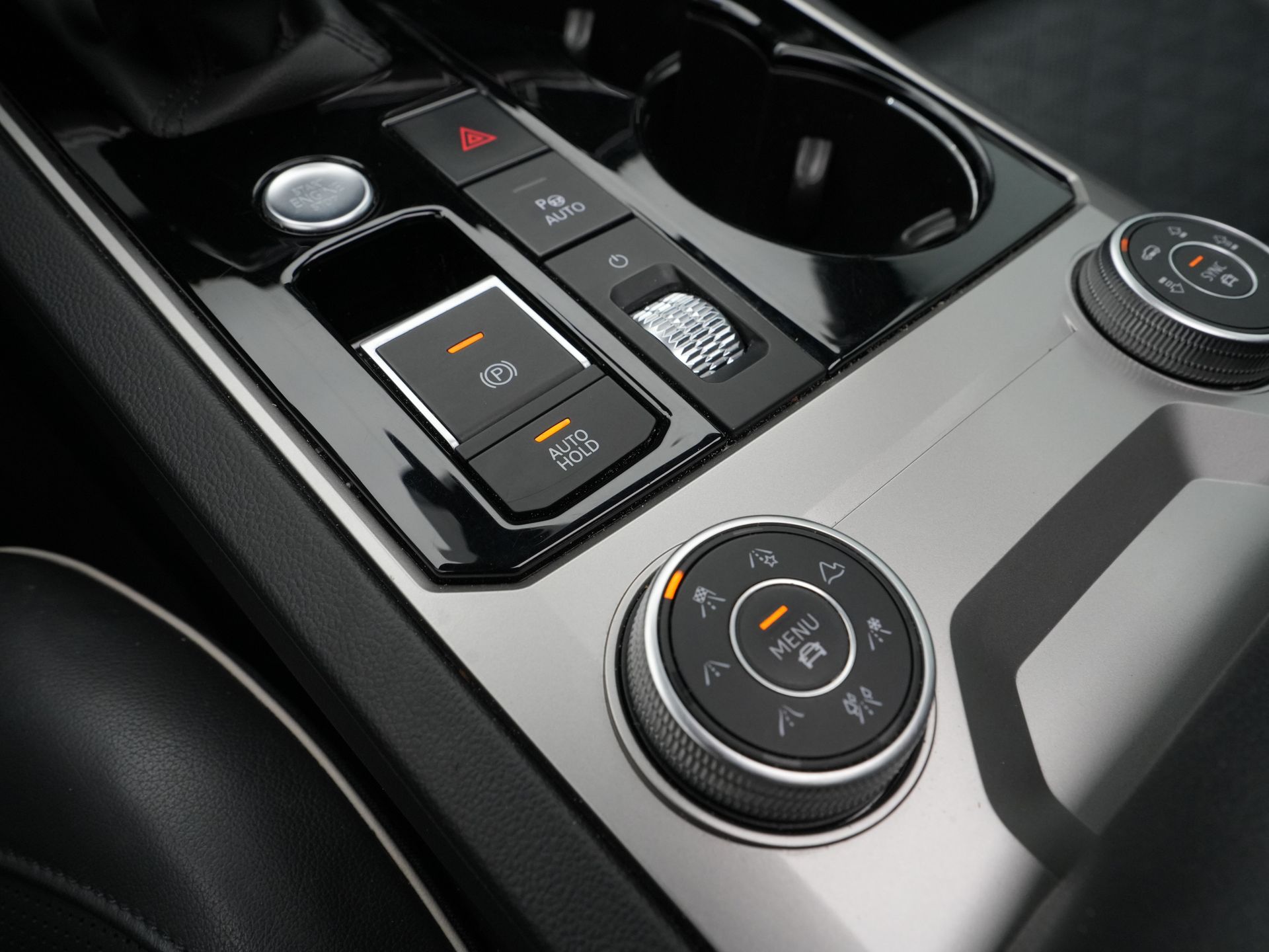 Volkswagen - Touareg 3.0 TSi eHybrid 4MOTION Elegance - 2021