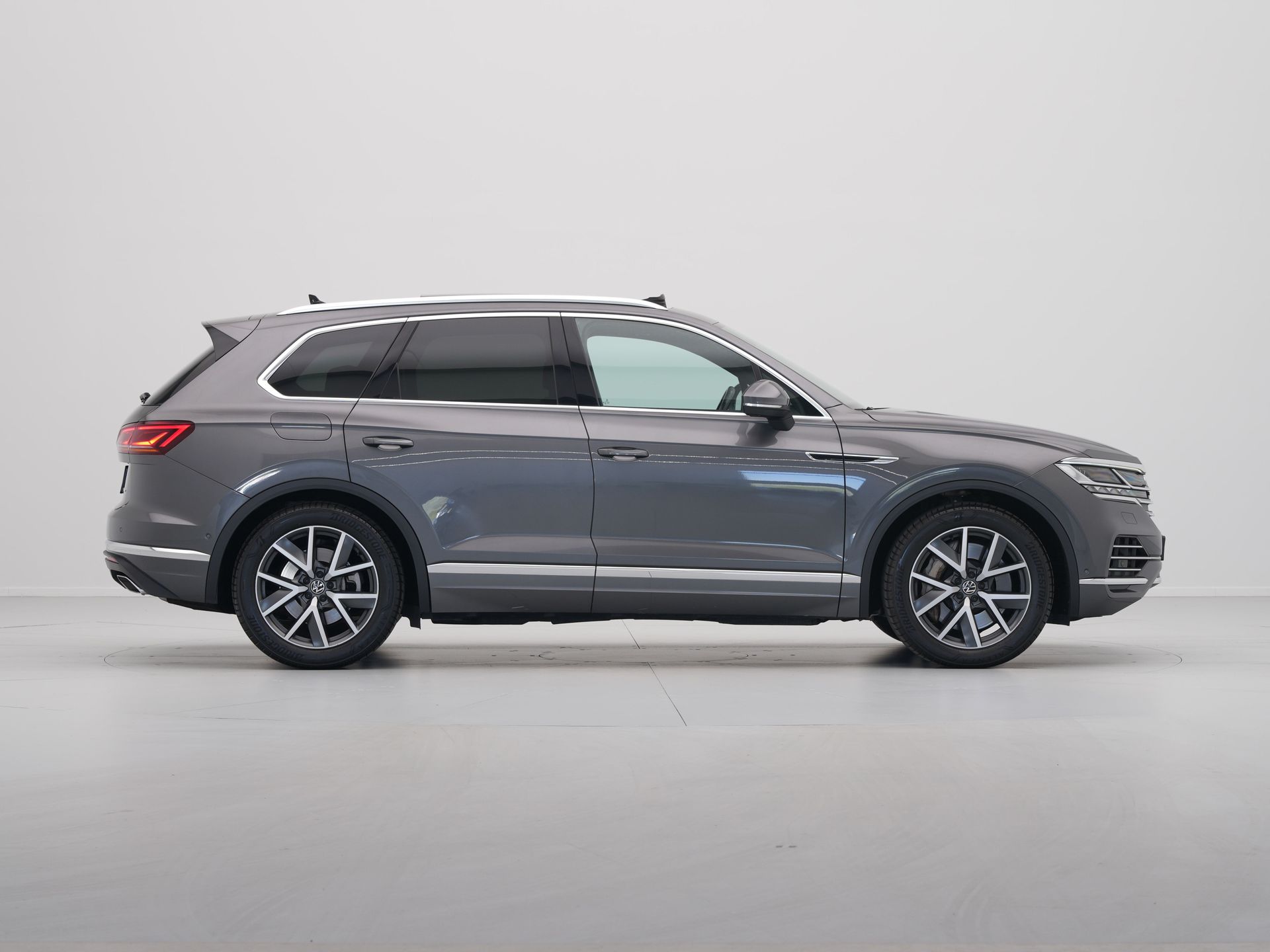 Volkswagen - Touareg 3.0 TSi eHybrid 4MOTION Elegance - 2021