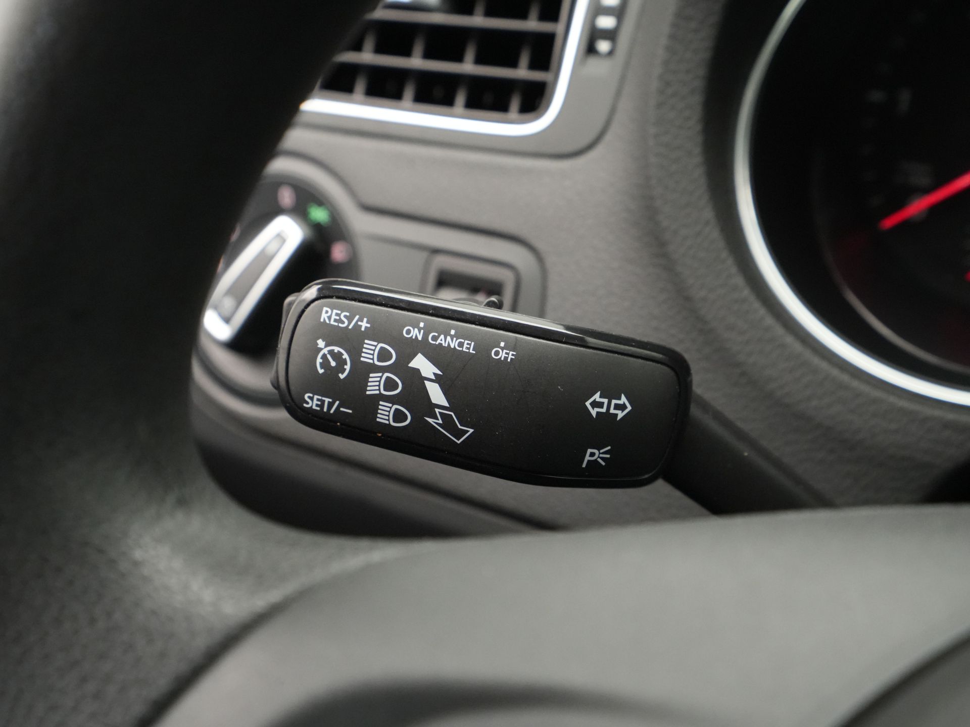 Volkswagen - Polo 1.4 TDI 90pk DSG Comfortline - 2014