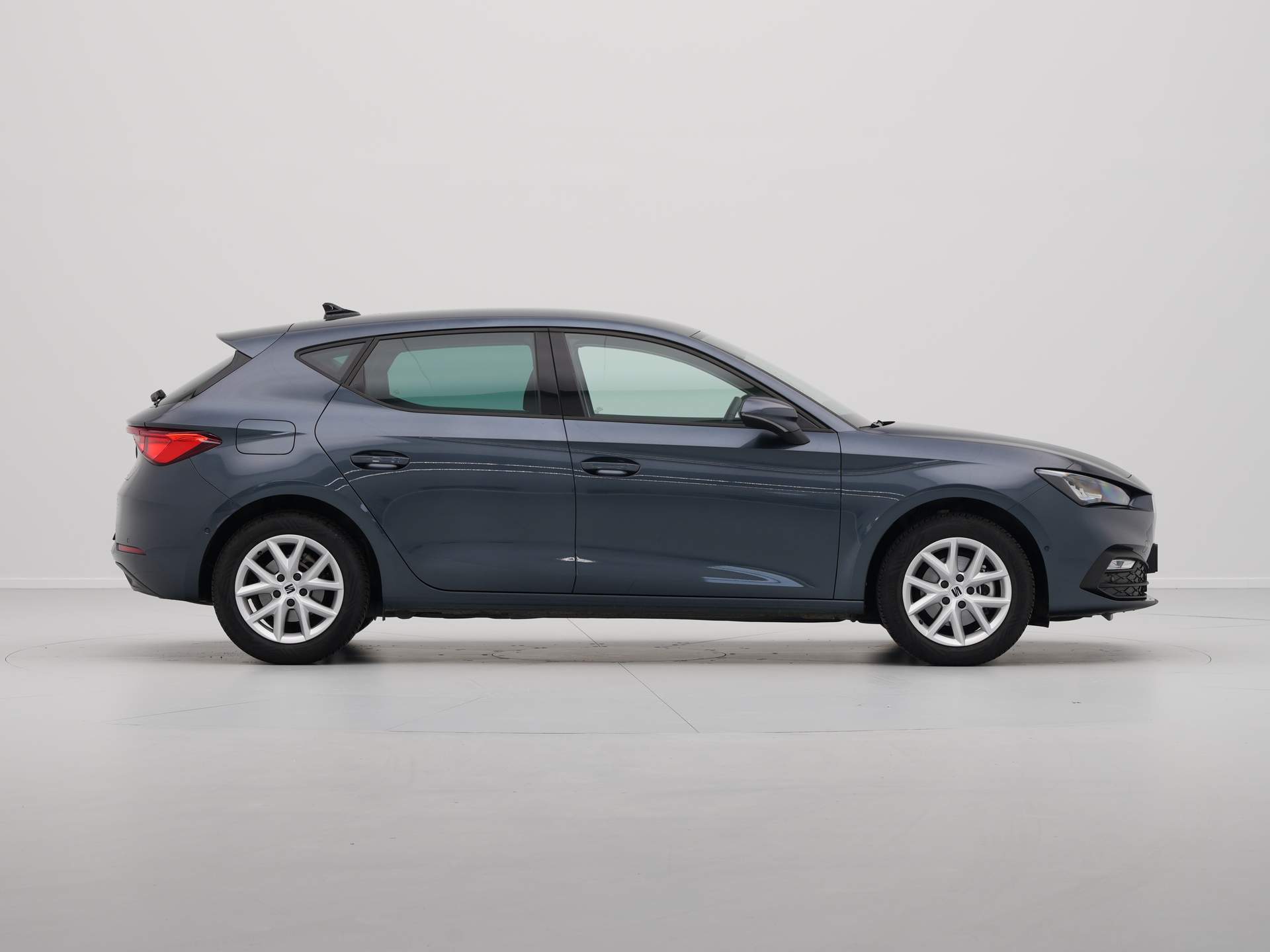 SEAT - Leon 1.0 TSI 110pk Style Business Intense - 2023
