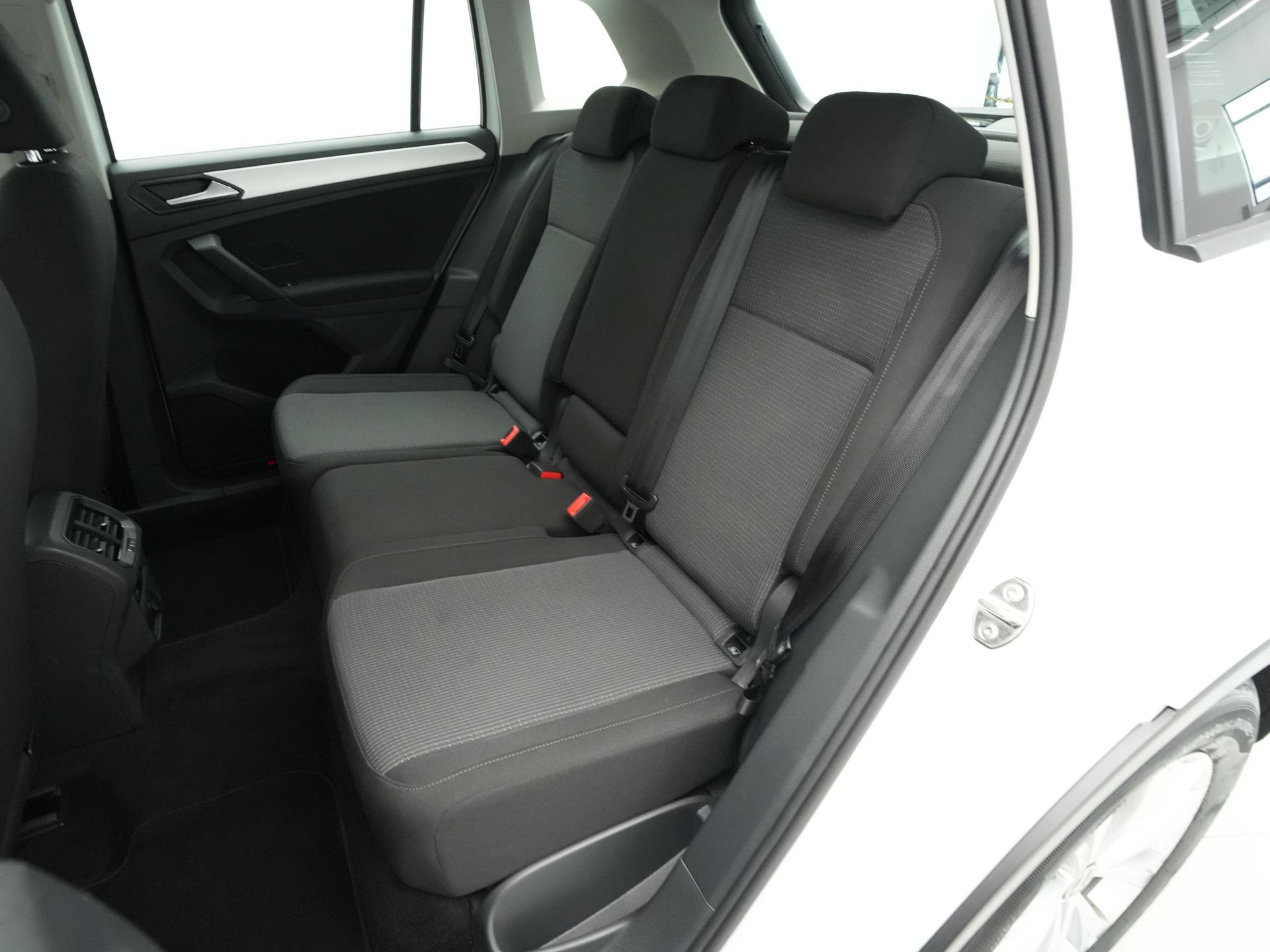 Volkswagen - Tiguan 1.5 TSI 130pk Life Business - 2021