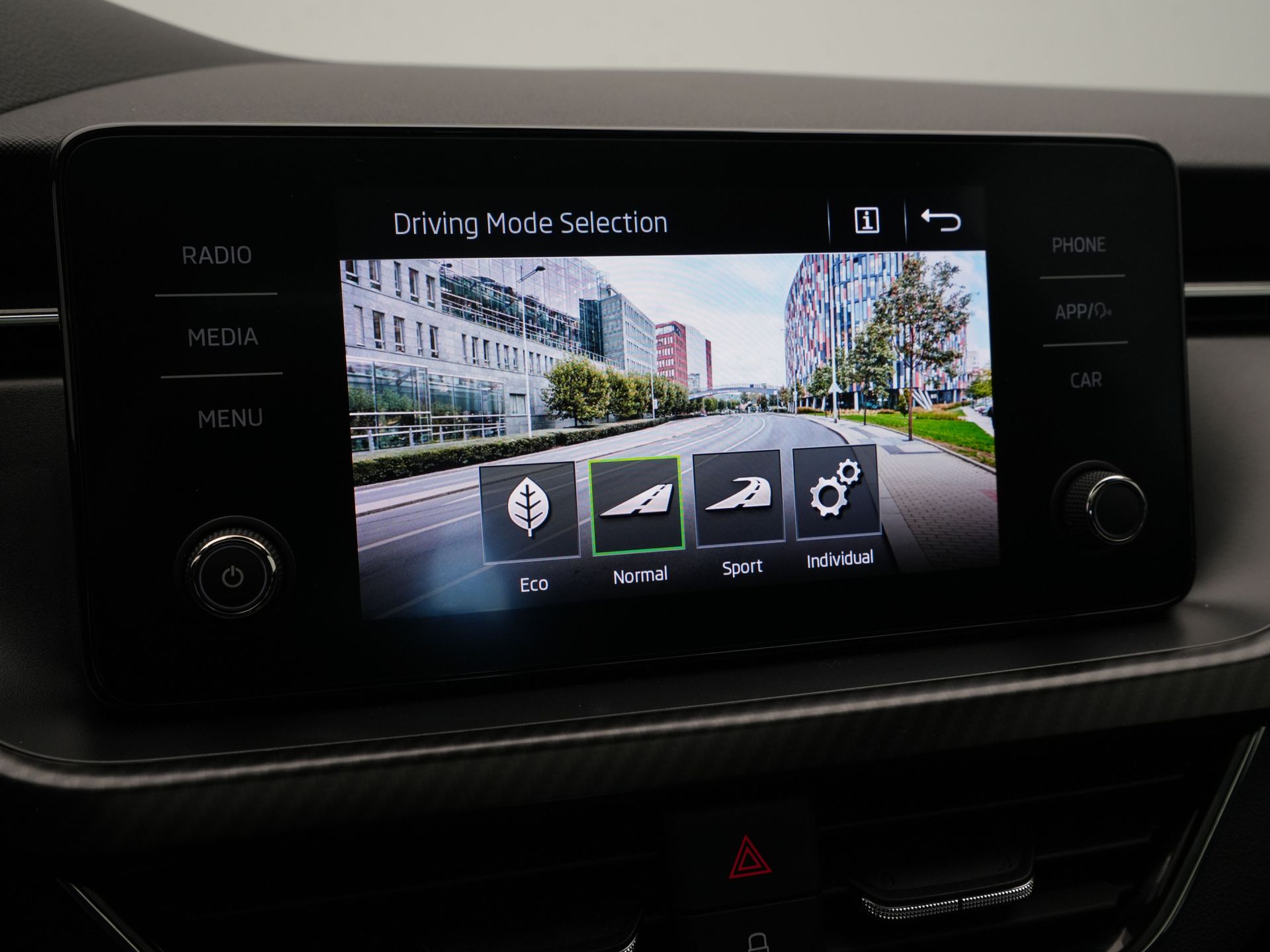 Škoda - Kamiq 1.0 TSI 110pk DSG Monte Carlo - 2023