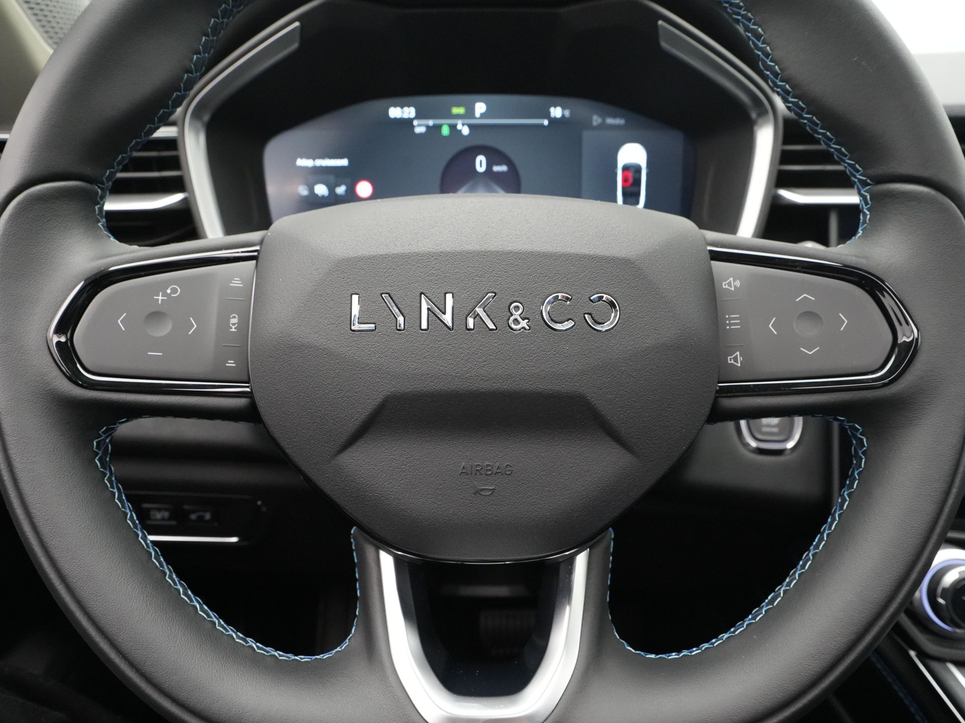 Lynk & Co - 01 1.5 - 2022