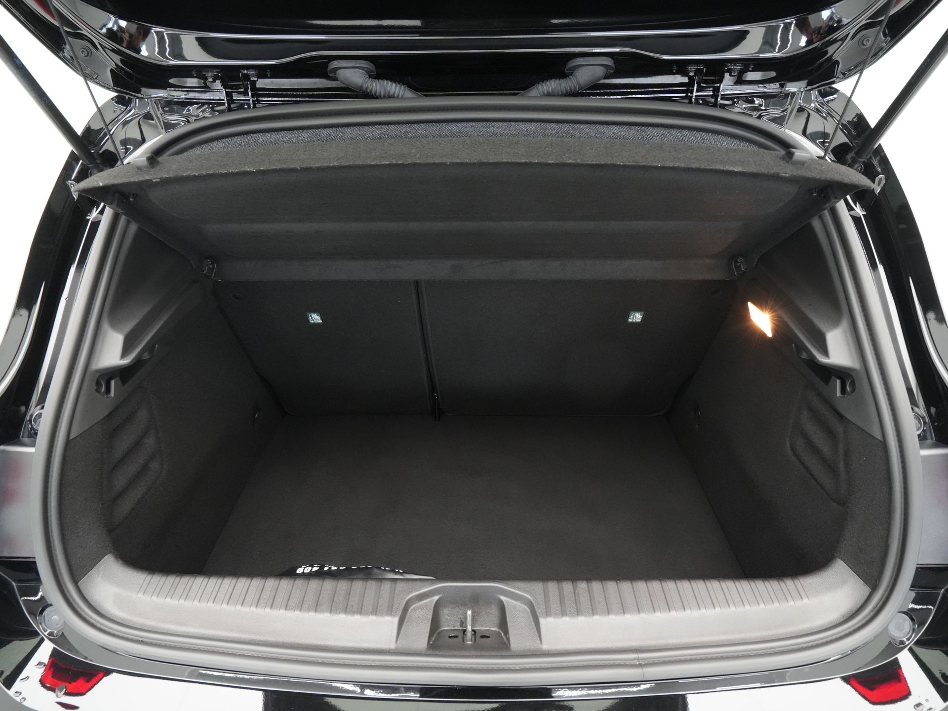 Renault - Clio 1.6 E-Tech Hybrid 145 Intens - 2023