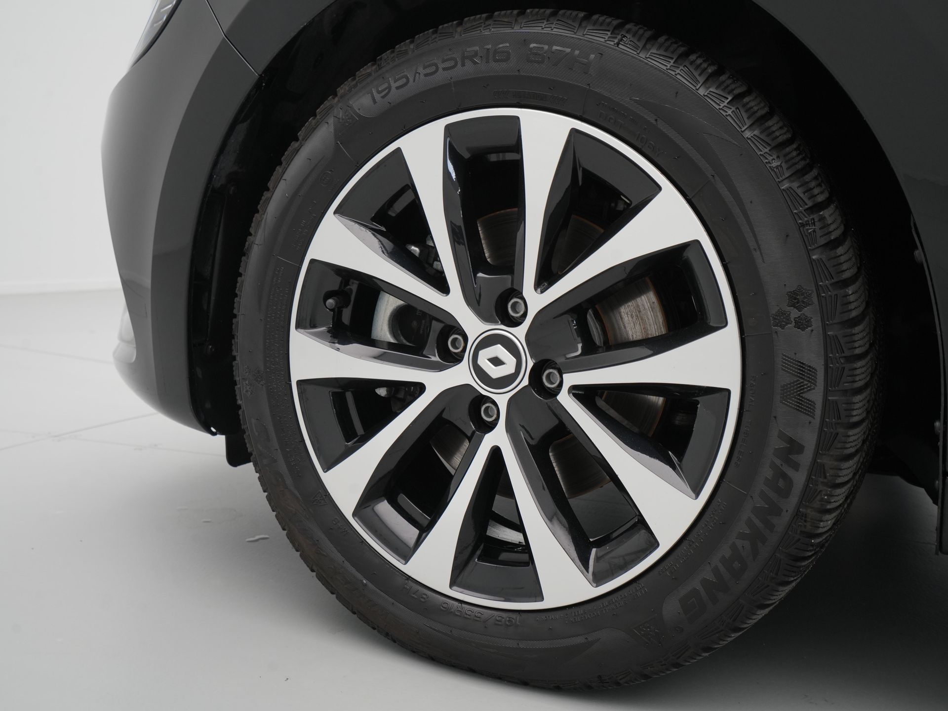 Renault - Clio 1.6 E-Tech Hybrid 145 Intens - 2023