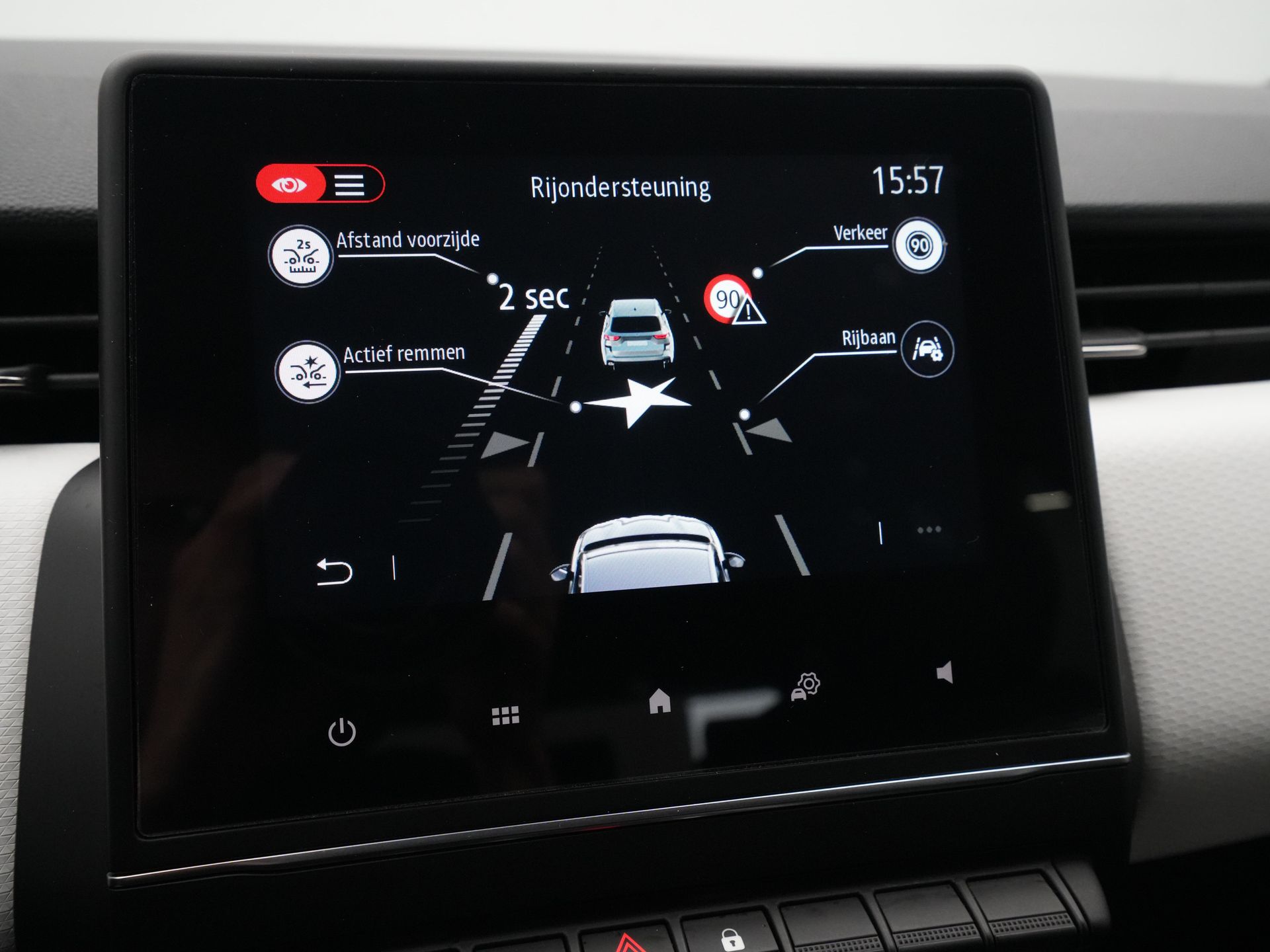 Renault - Clio 1.6 E-Tech Hybrid 145 Intens - 2023