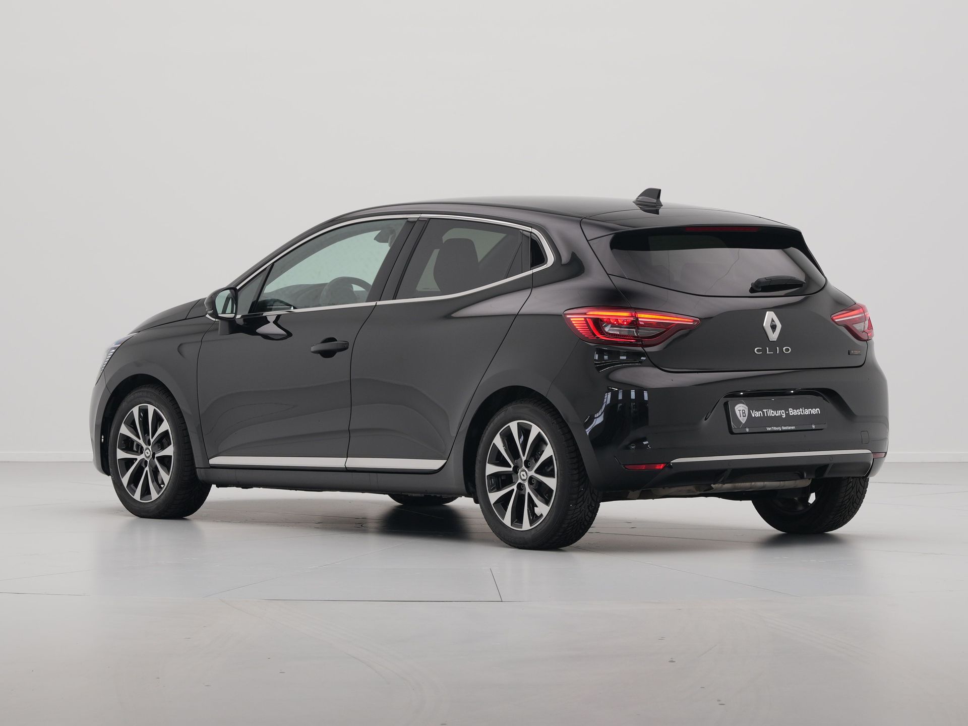 Renault - Clio 1.6 E-Tech Hybrid 145 Intens - 2023