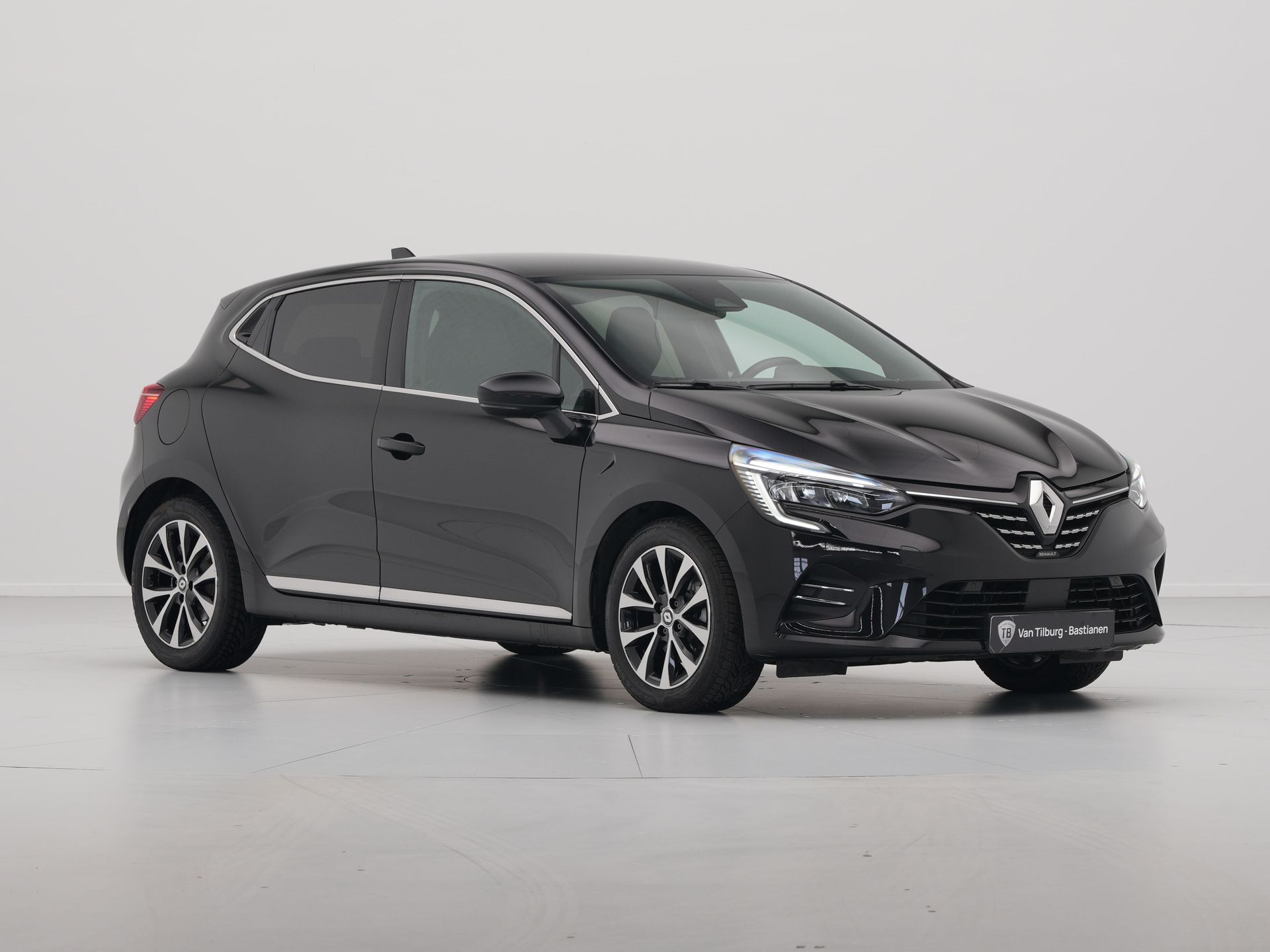 Renault - Clio 1.6 E-Tech Hybrid 145 Intens - 2023