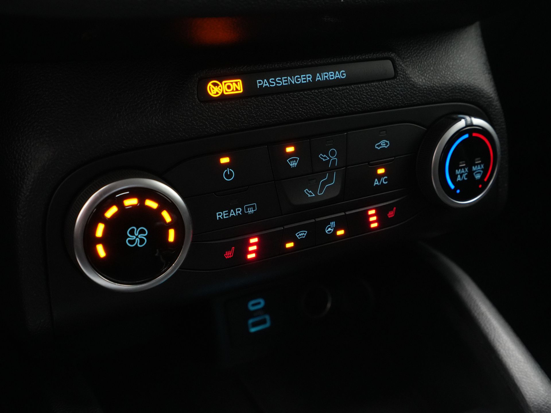 Ford - FOCUS Wagon 1.0 EcoBoost Hybrid Connected - 2022