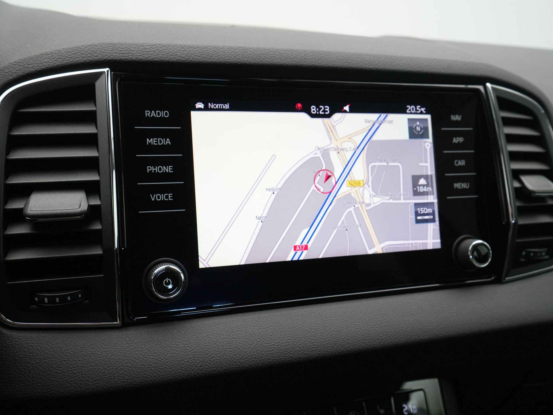 Škoda - Karoq 1.5 TSI ACT 150pk DSG Business Edition - 2019