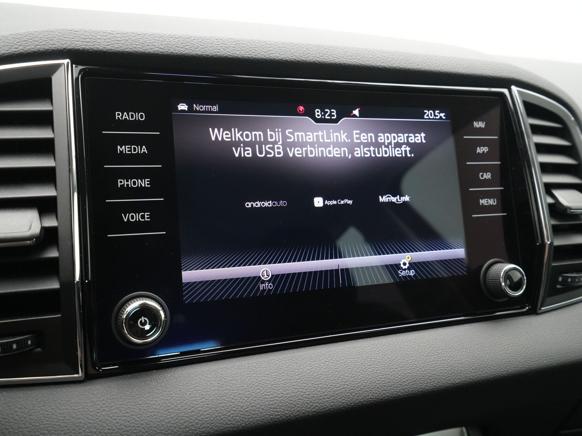 Škoda - Karoq 1.5 TSI ACT 150pk DSG Business Edition - 2019