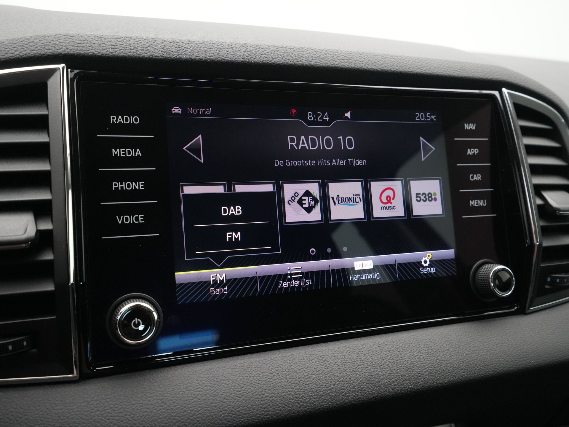 Škoda - Karoq 1.5 TSI ACT 150pk DSG Business Edition - 2019