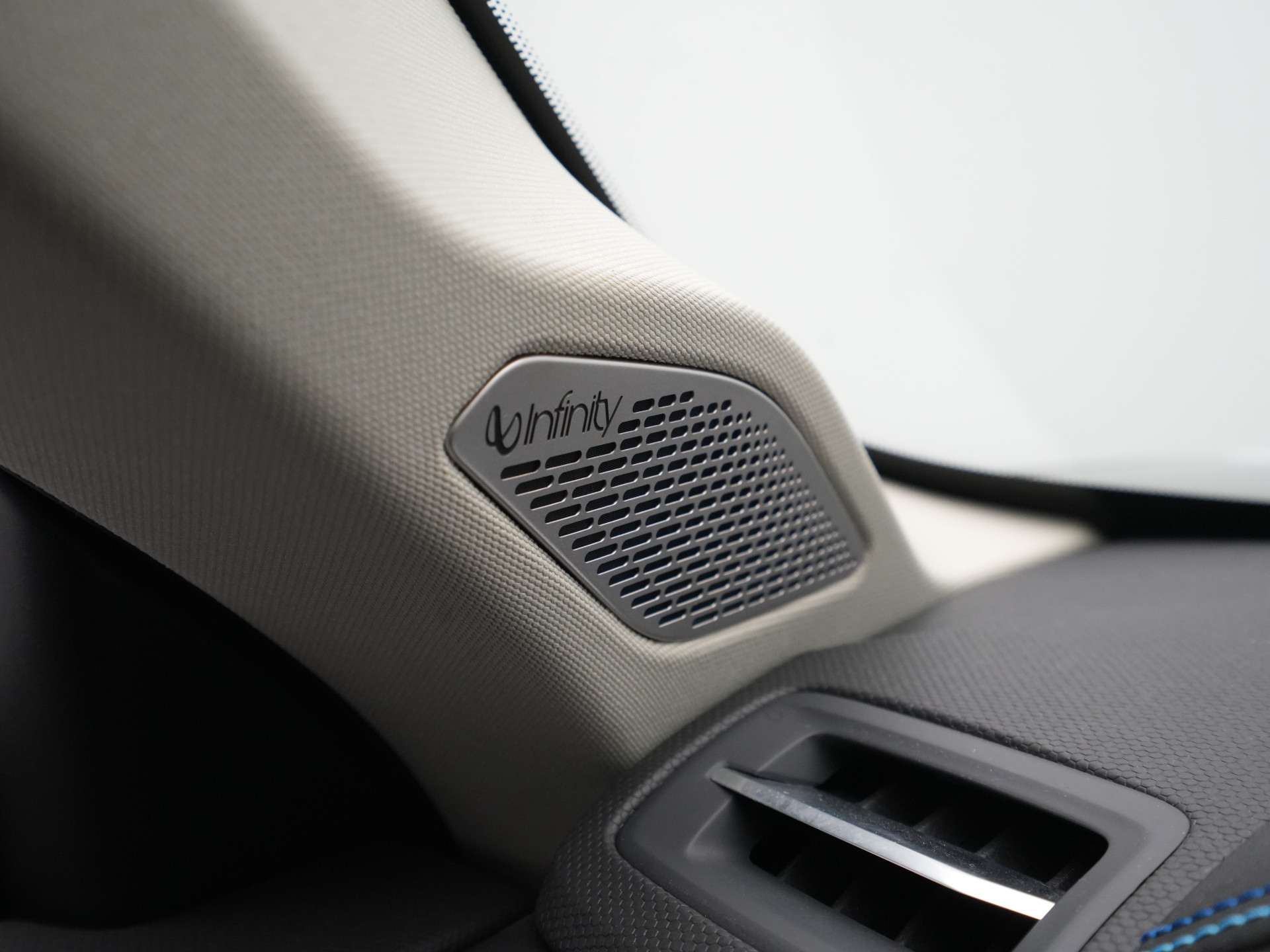 Lynk & Co - 01 1.5 - 2022