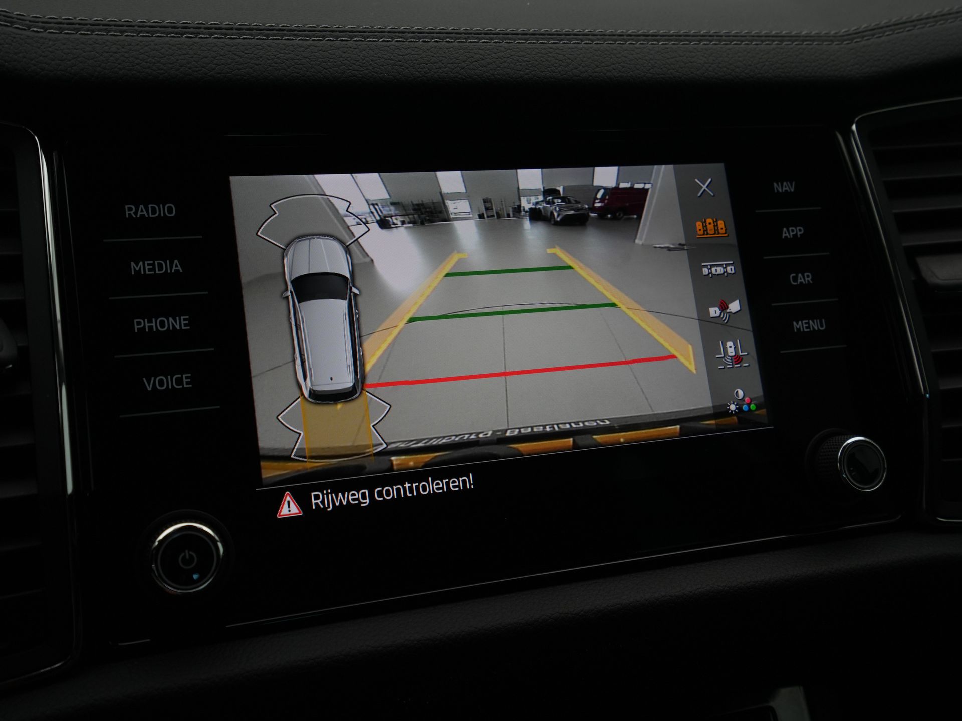Škoda - Kodiaq 1.5 TSI 150pk DSG Business Edition - 2024