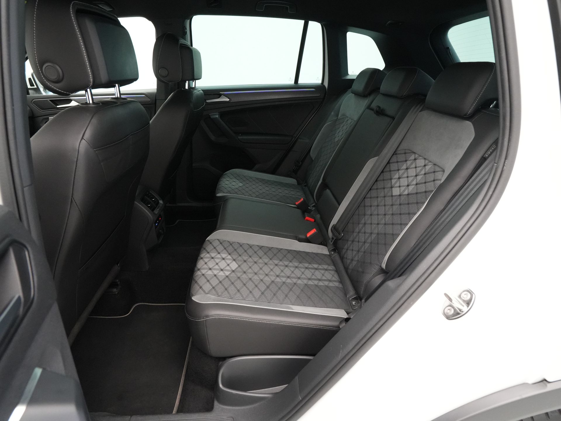 Volkswagen - Tiguan 1.4 TSI 245pk eHybrid R-Line Business+ - 2021