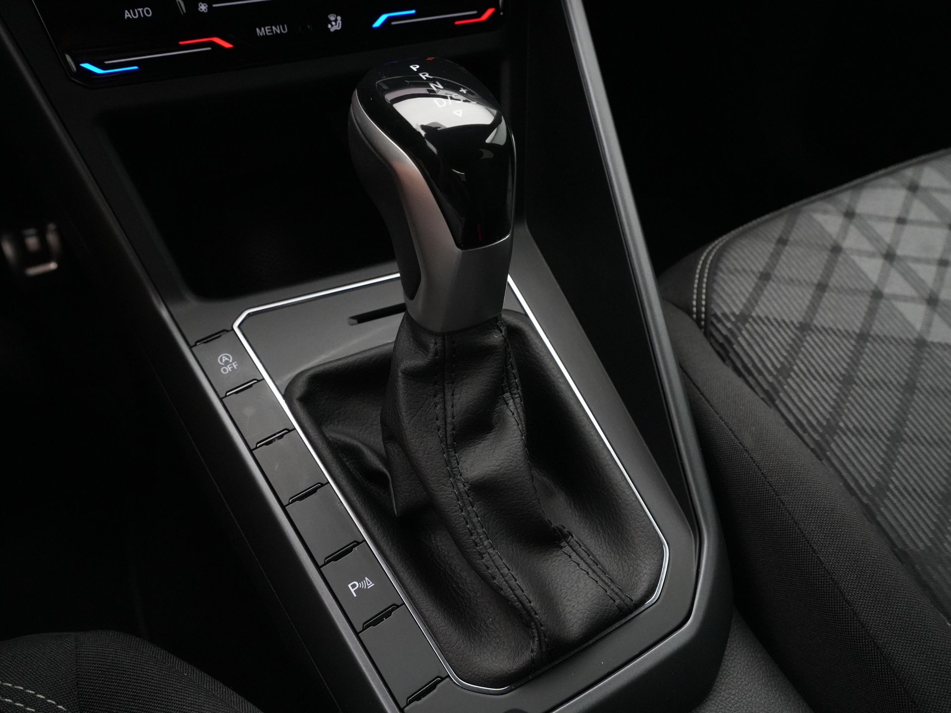 Volkswagen - Polo 1.0 TSI R-Line 95 pk - 2024