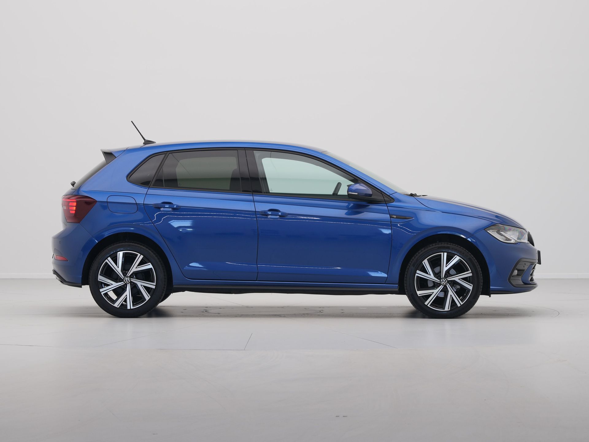 Volkswagen - Polo 1.0 TSI R-Line 95 pk - 2024