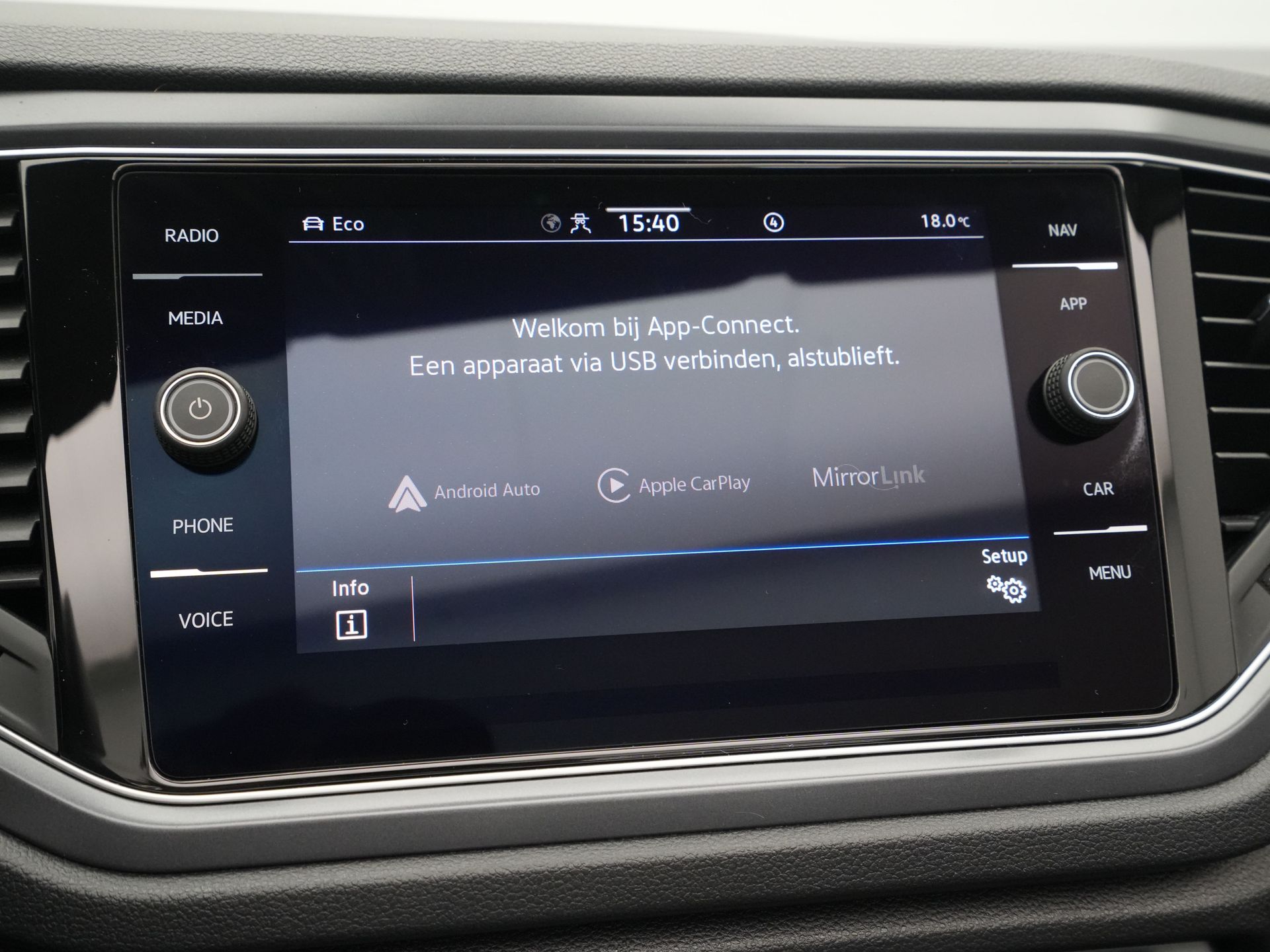 Volkswagen - T-Roc Cabrio 1.5 TSI 150pk DSG R-Line - 2020