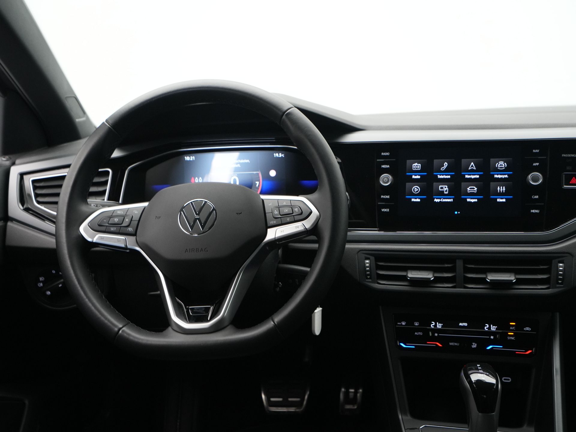 Volkswagen - Polo 1.0 95pk DSG TSI R-Line - 2024