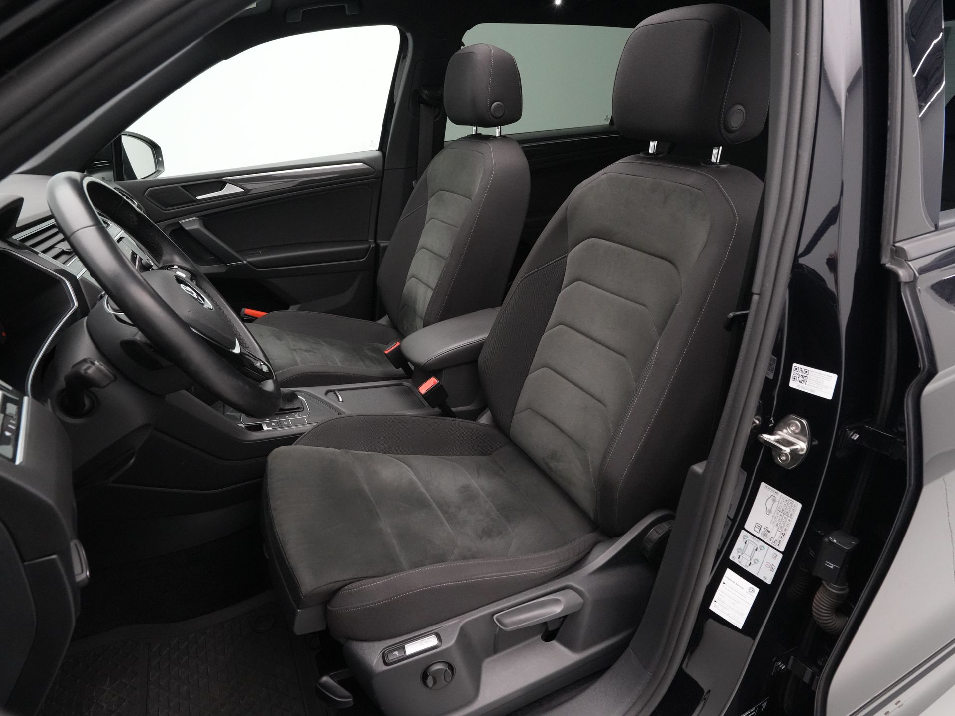 Volkswagen - Tiguan Allspace 1.5 150pk DSG TSI Highline Business R - 2020