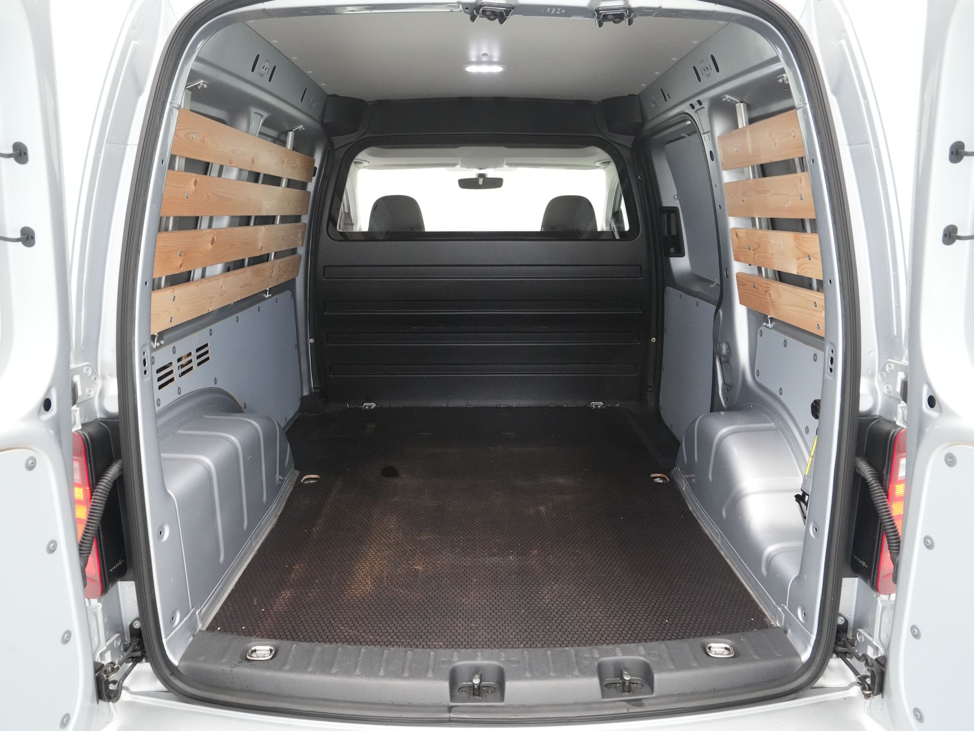Volkswagen - Caddy 2.0 TDI L1H1 BMT C-Edition - 2020