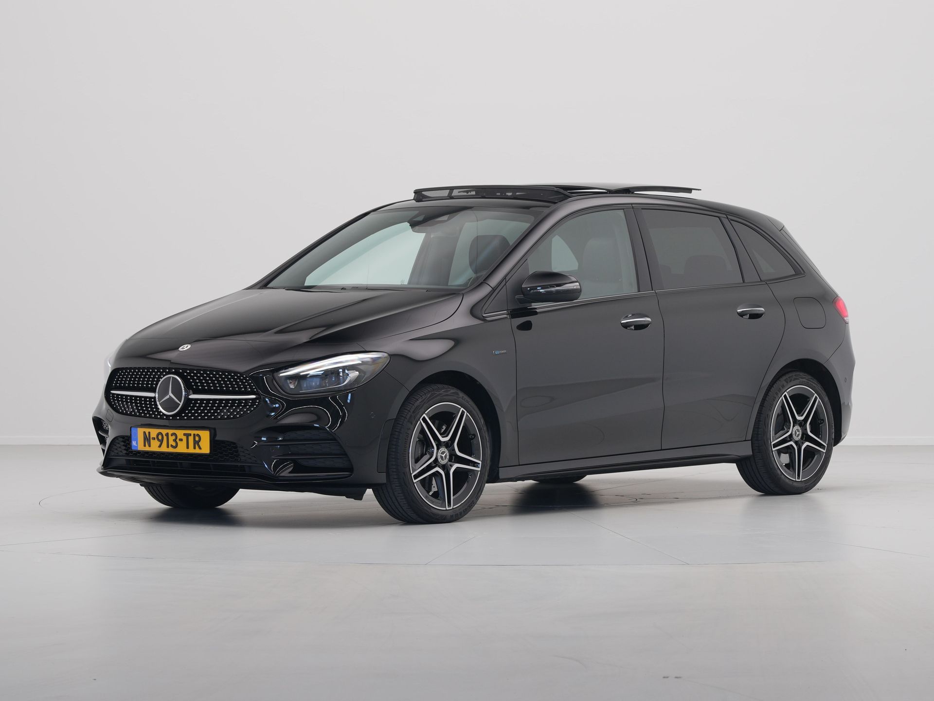 Mercedes-Benz - B-Klasse 250 e Business Solution AMG Limited - 2022