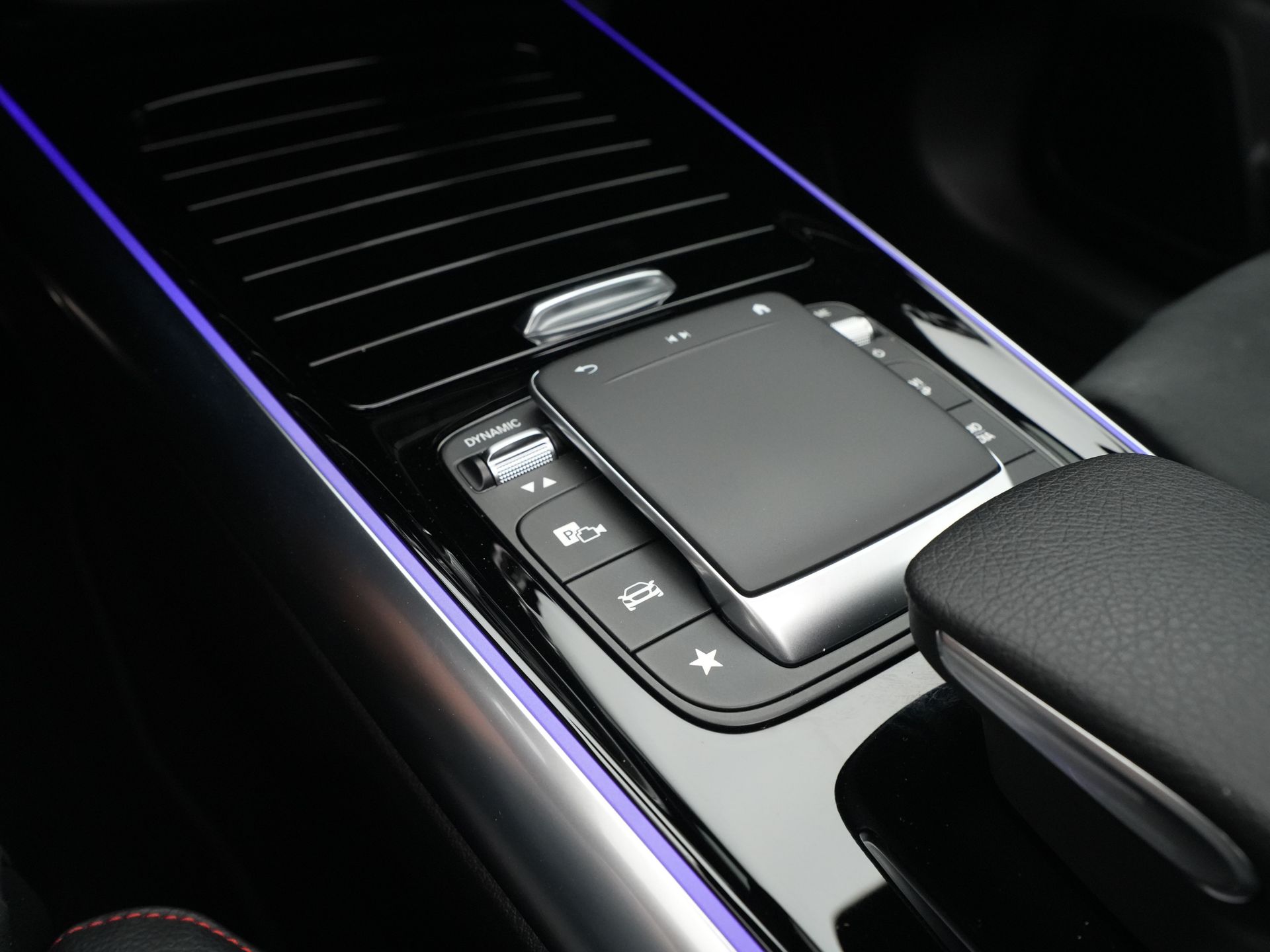 Mercedes-Benz - B-Klasse 250 e Business Solution AMG Limited - 2022