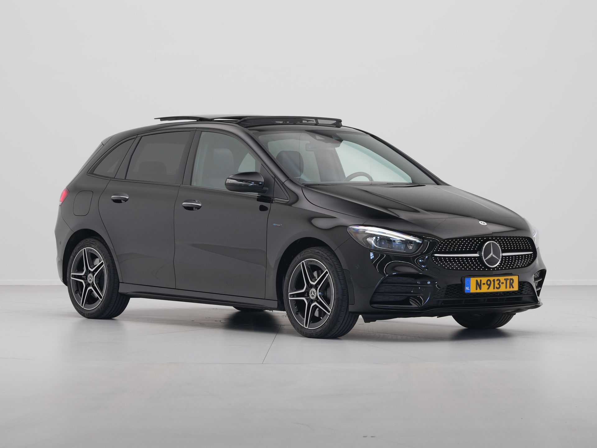 Mercedes-Benz - B-Klasse 250 e Business Solution AMG Limited - 2022