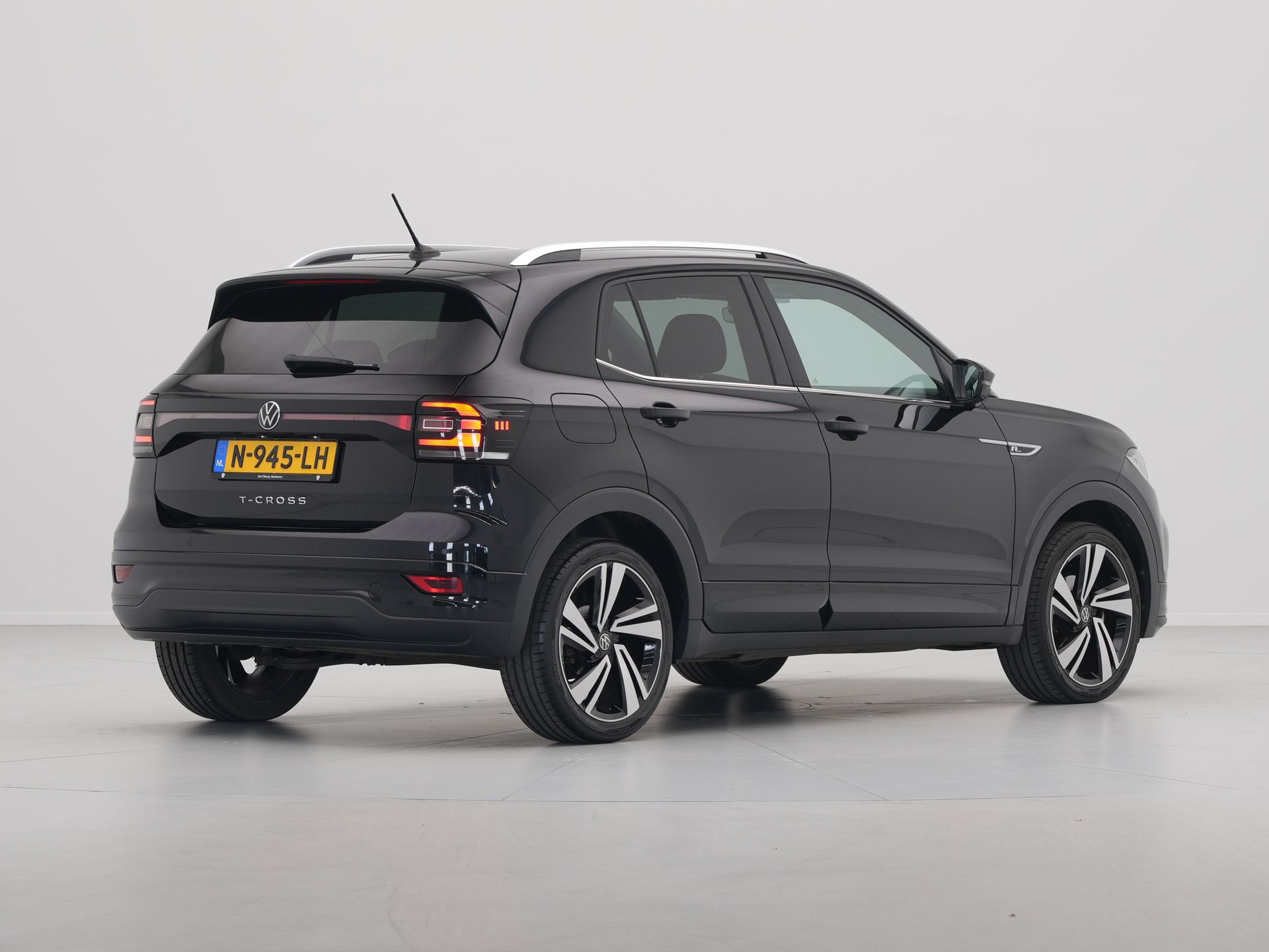 Volkswagen - T-Cross 1.0 TSI 110pk R-Line - 2021