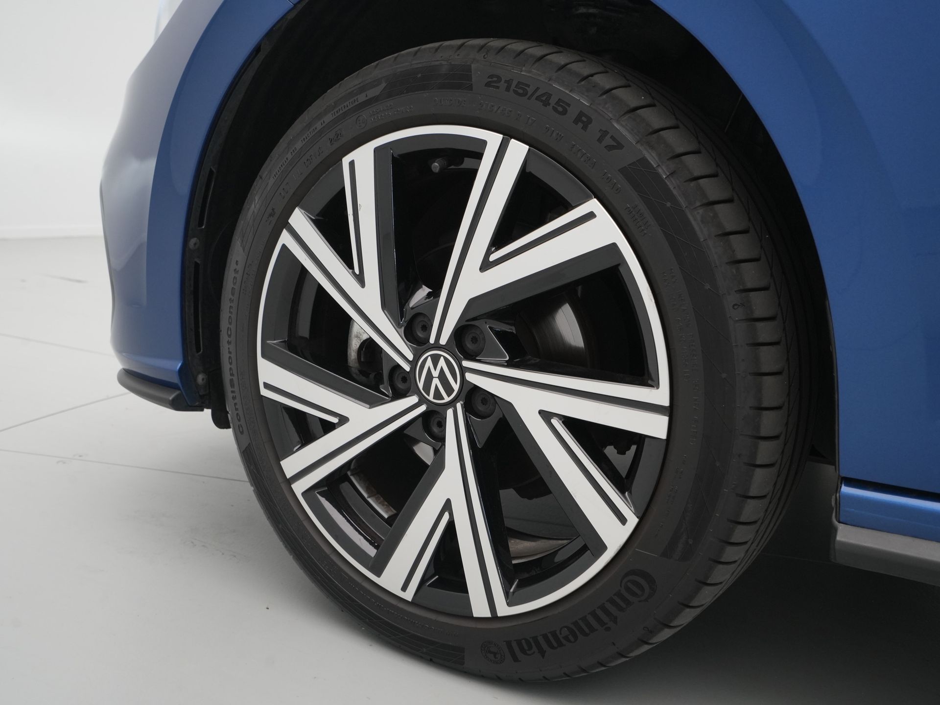 Volkswagen - Polo 1.0 TSI R-Line - 2024