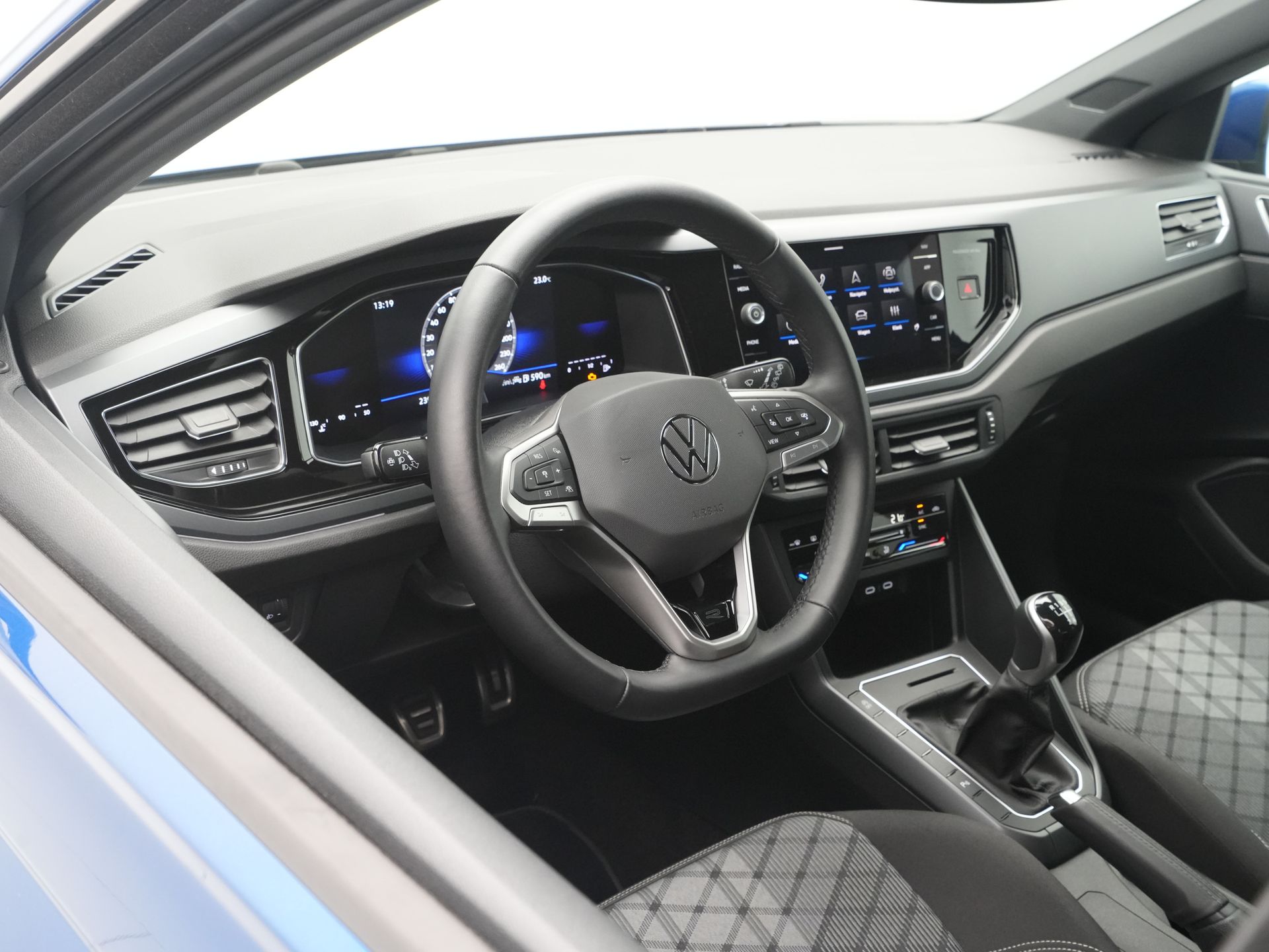 Volkswagen - Polo 1.0 TSI R-Line - 2024