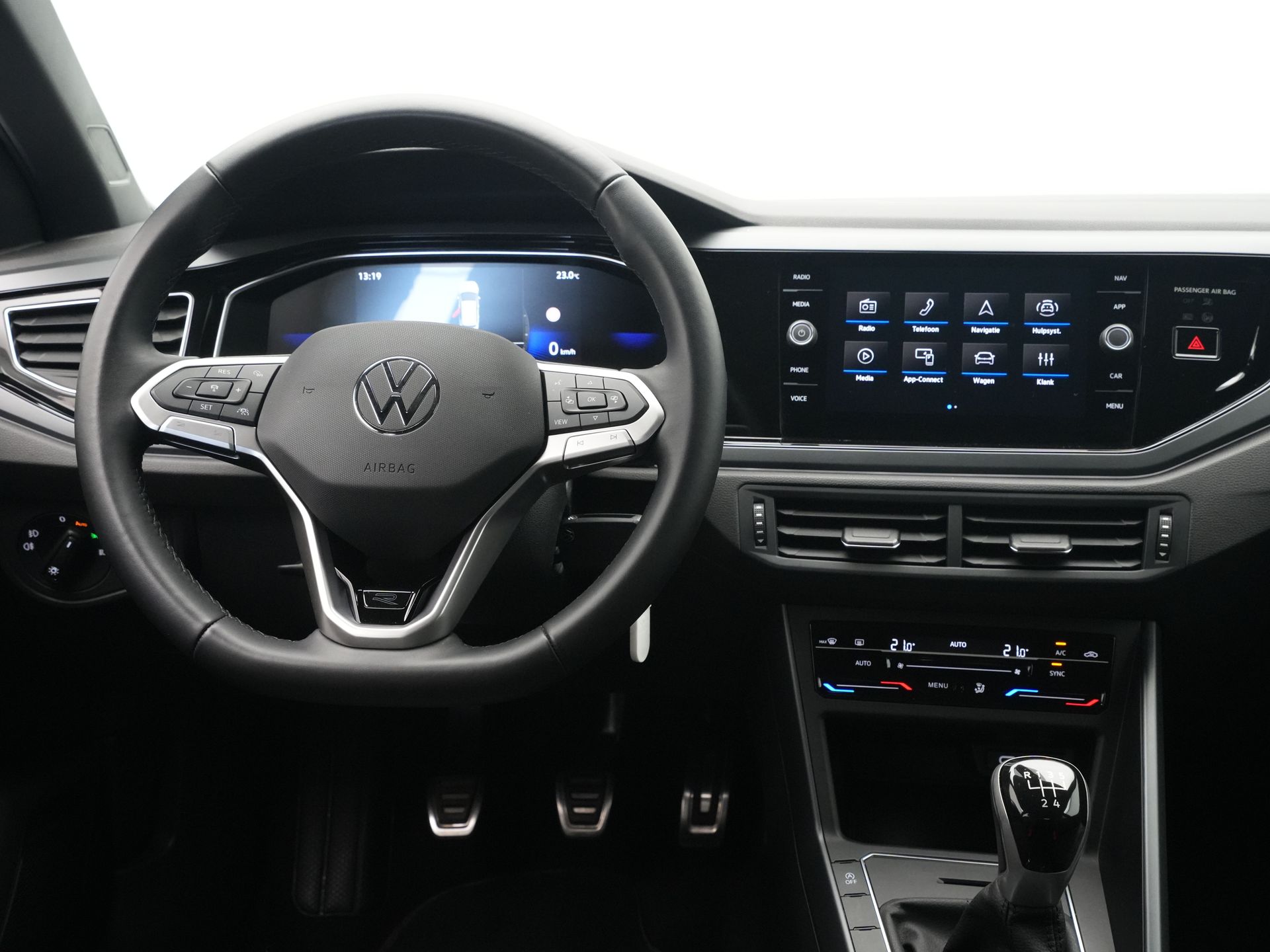 Volkswagen - Polo 1.0 TSI R-Line - 2024