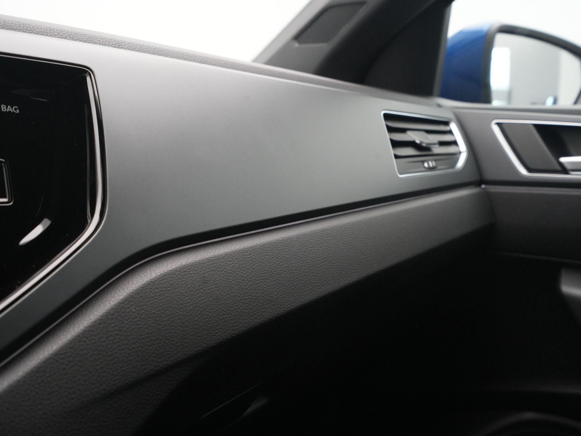 Volkswagen - Polo 1.0 TSI R-Line - 2024
