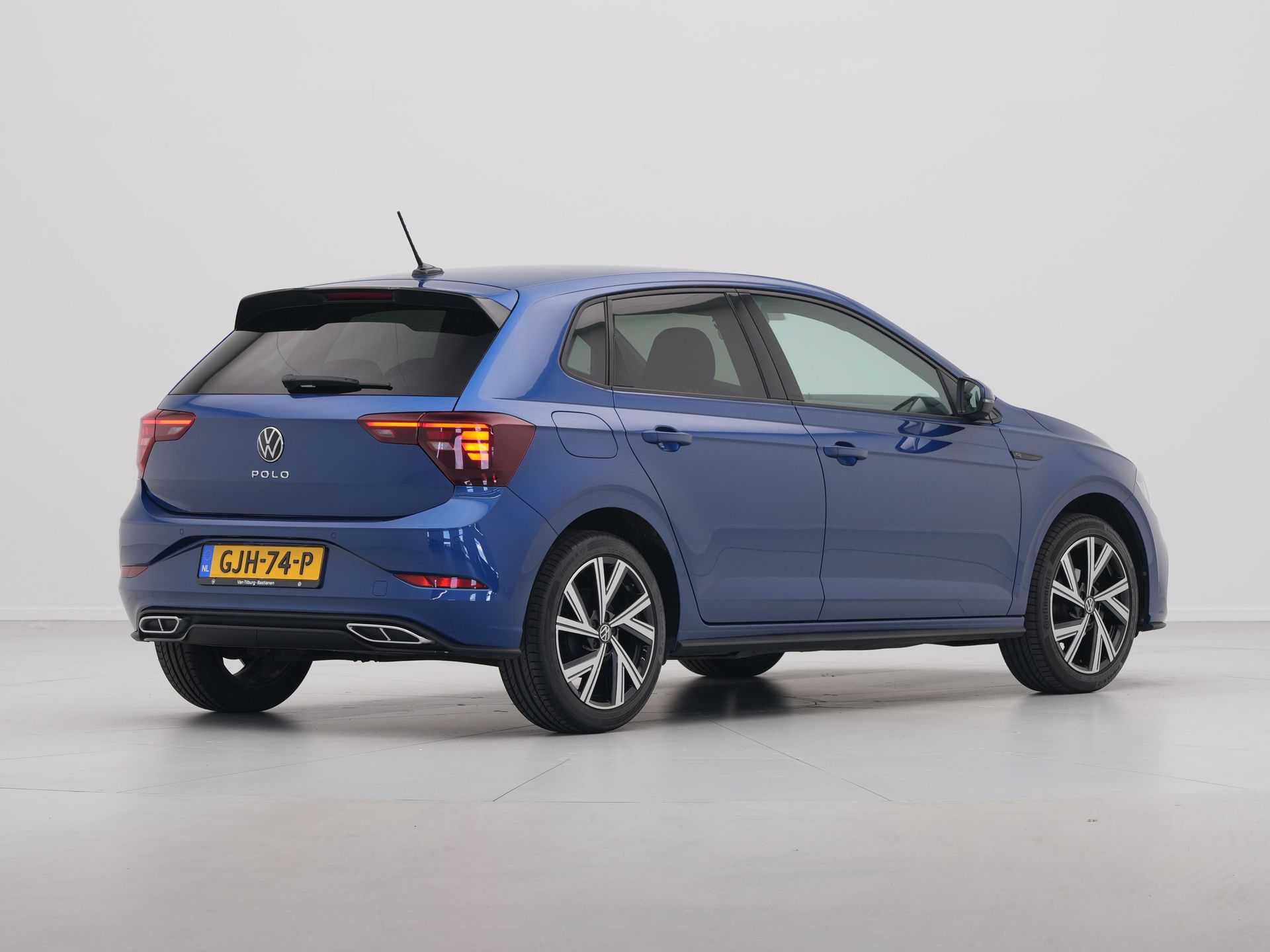 Volkswagen - Polo 1.0 TSI R-Line - 2024